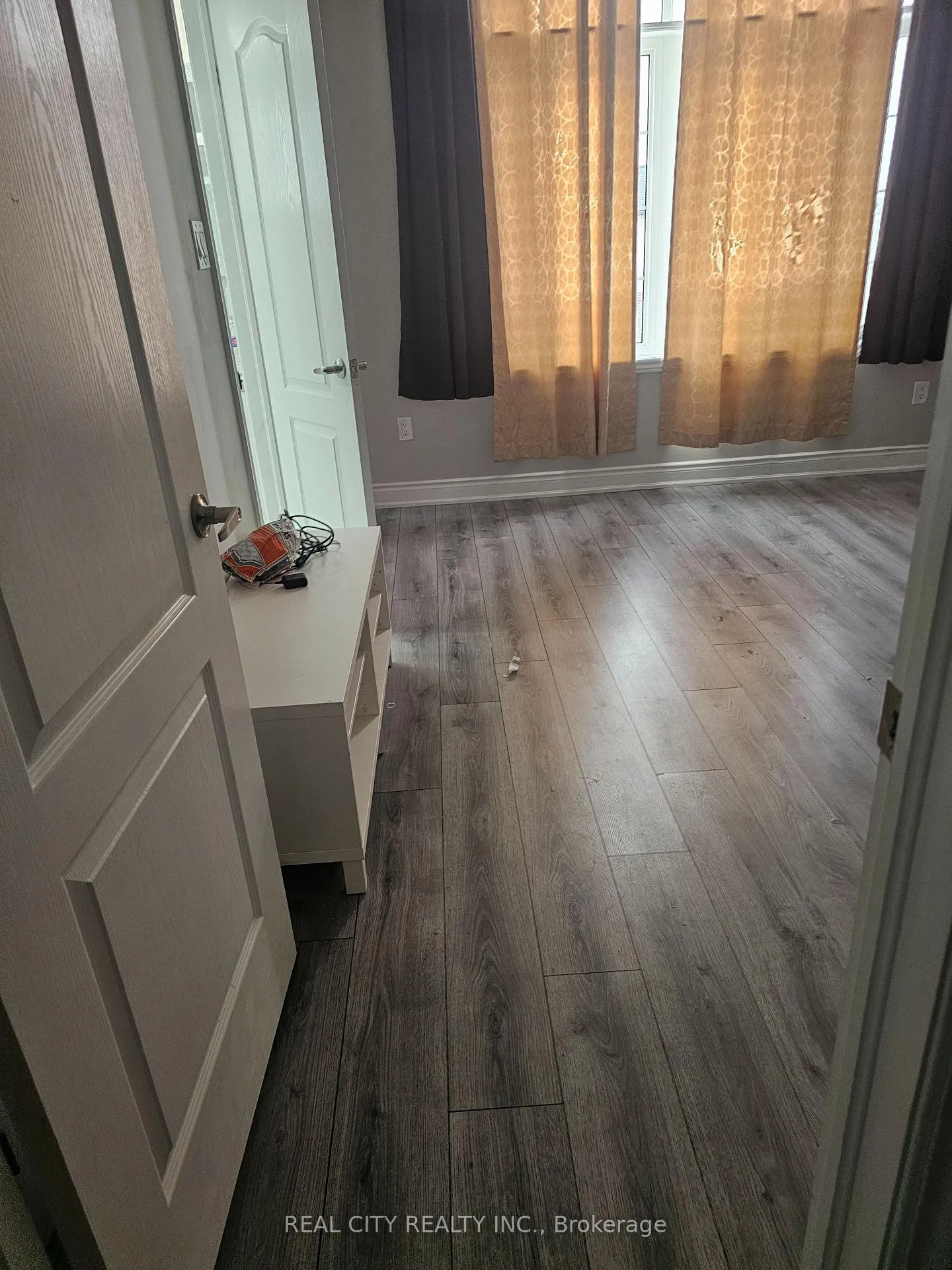 Photo 27 of 132 Sunset Way, Thorold, Rolling Meadows — HOMEH