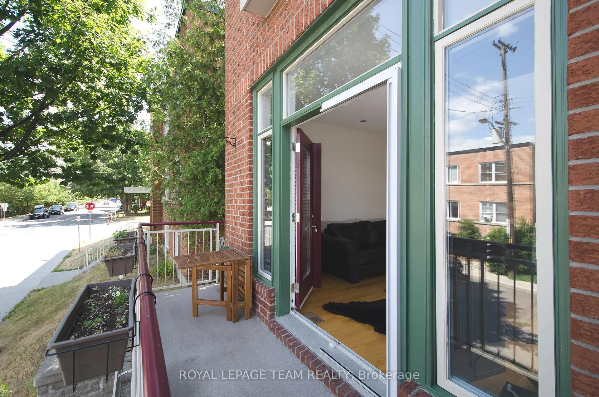 Photo 2 of 296 Besserer Street, Ottawa, Sandy Hill — HOMEH