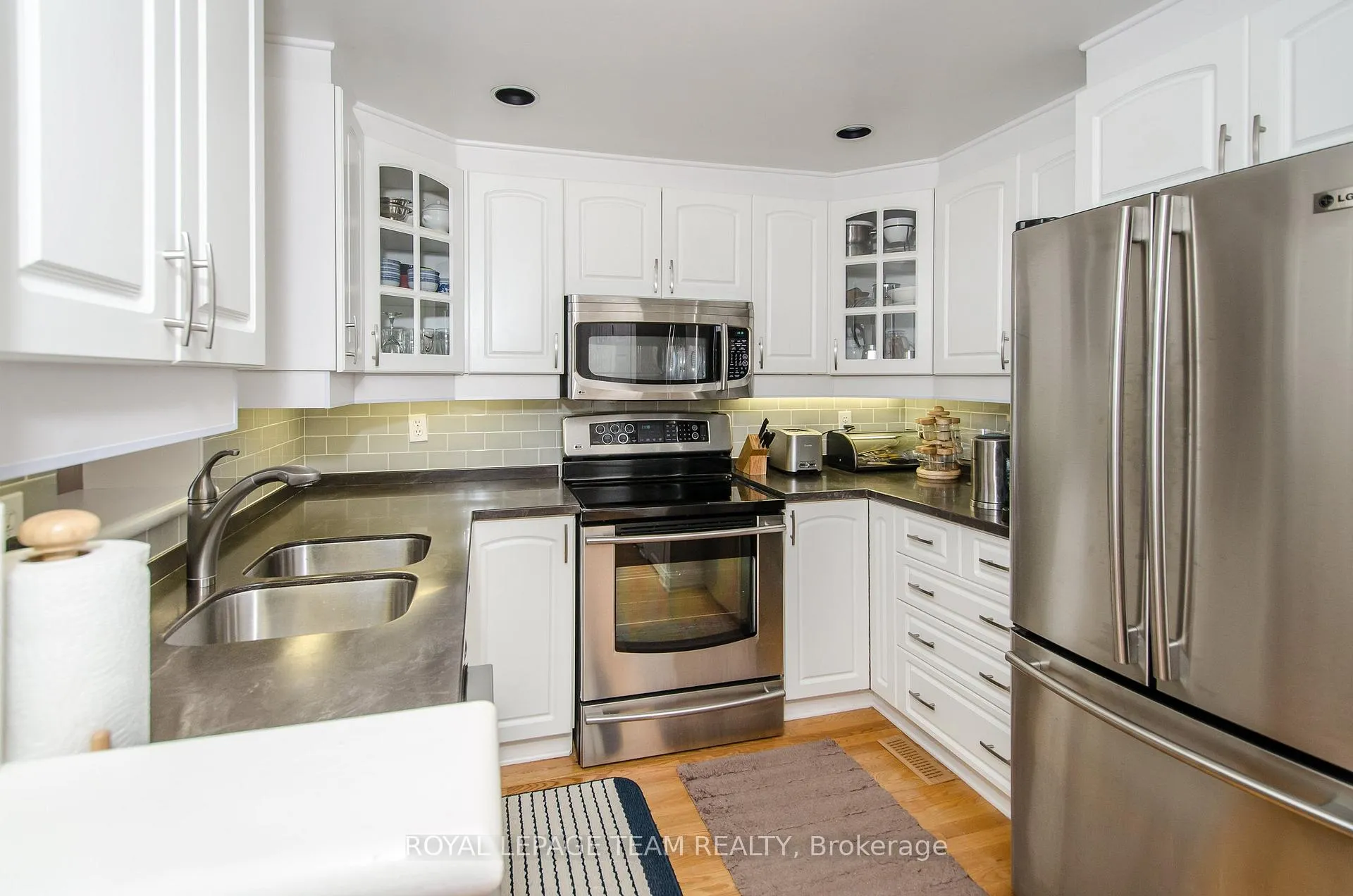 Photo 8 of 296 Besserer Street, Ottawa, Sandy Hill — HOMEH