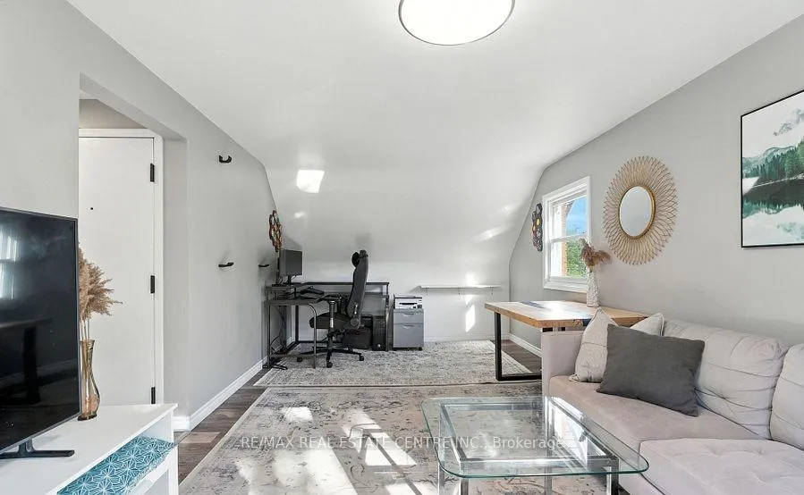 Photo 3 of Unit Unit - A, 154 Montgomery Road, Kitchener — HOMEH