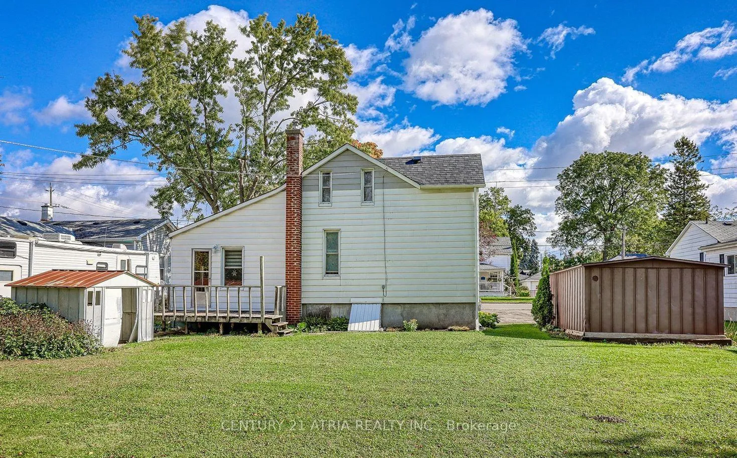 Photo 2 of 144 Hickory Street N, Whitby, Downtown Whitby — HOMEH