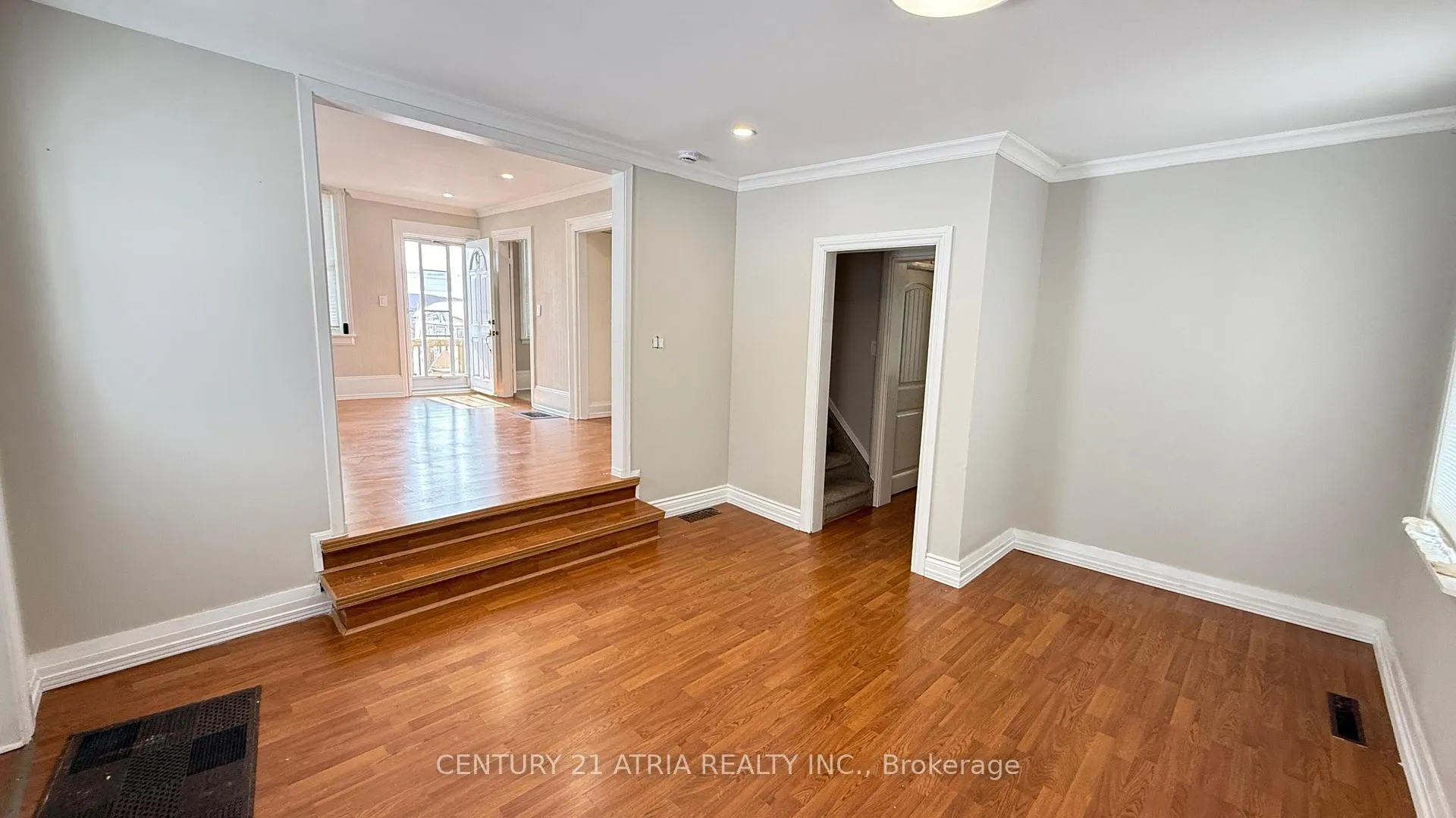 Photo 20 of 144 Hickory Street N, Whitby, Downtown Whitby — HOMEH