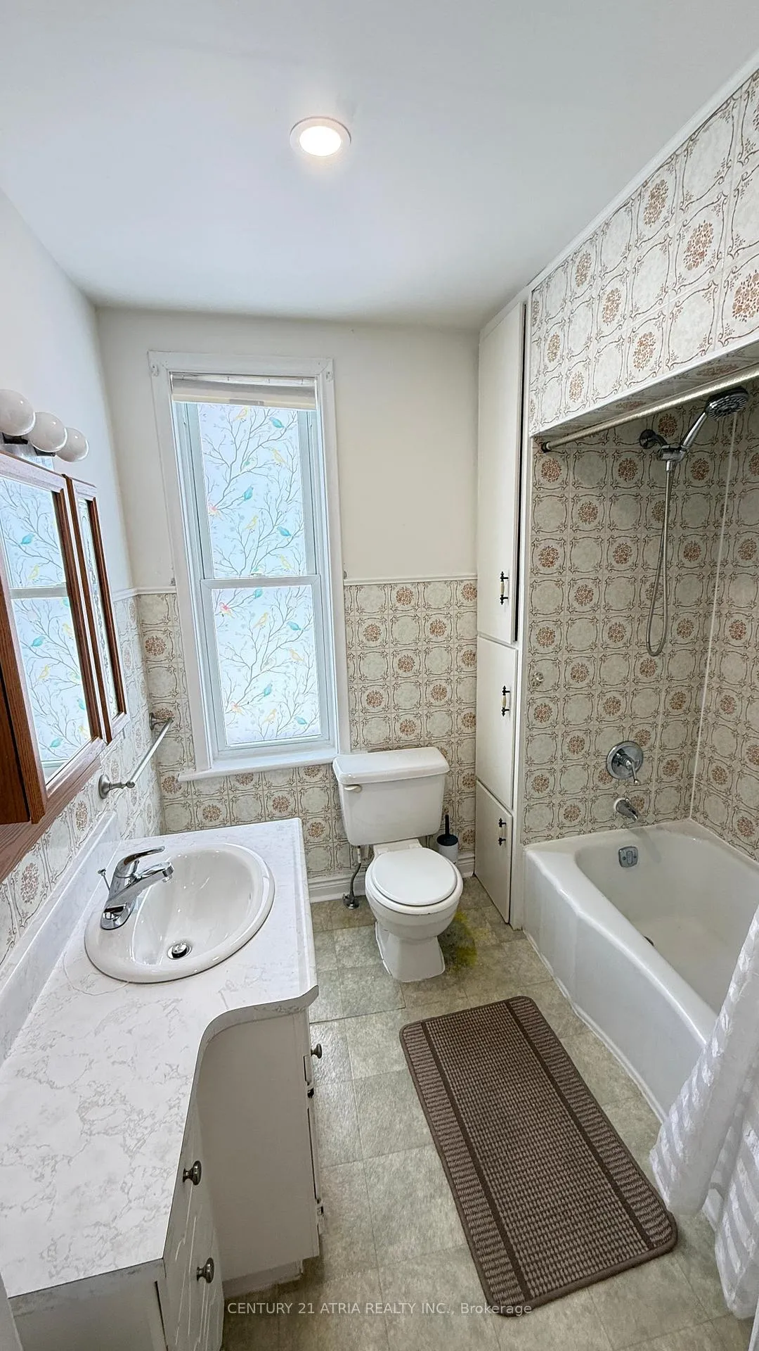 Photo 29 of 144 Hickory Street N, Whitby, Downtown Whitby — HOMEH