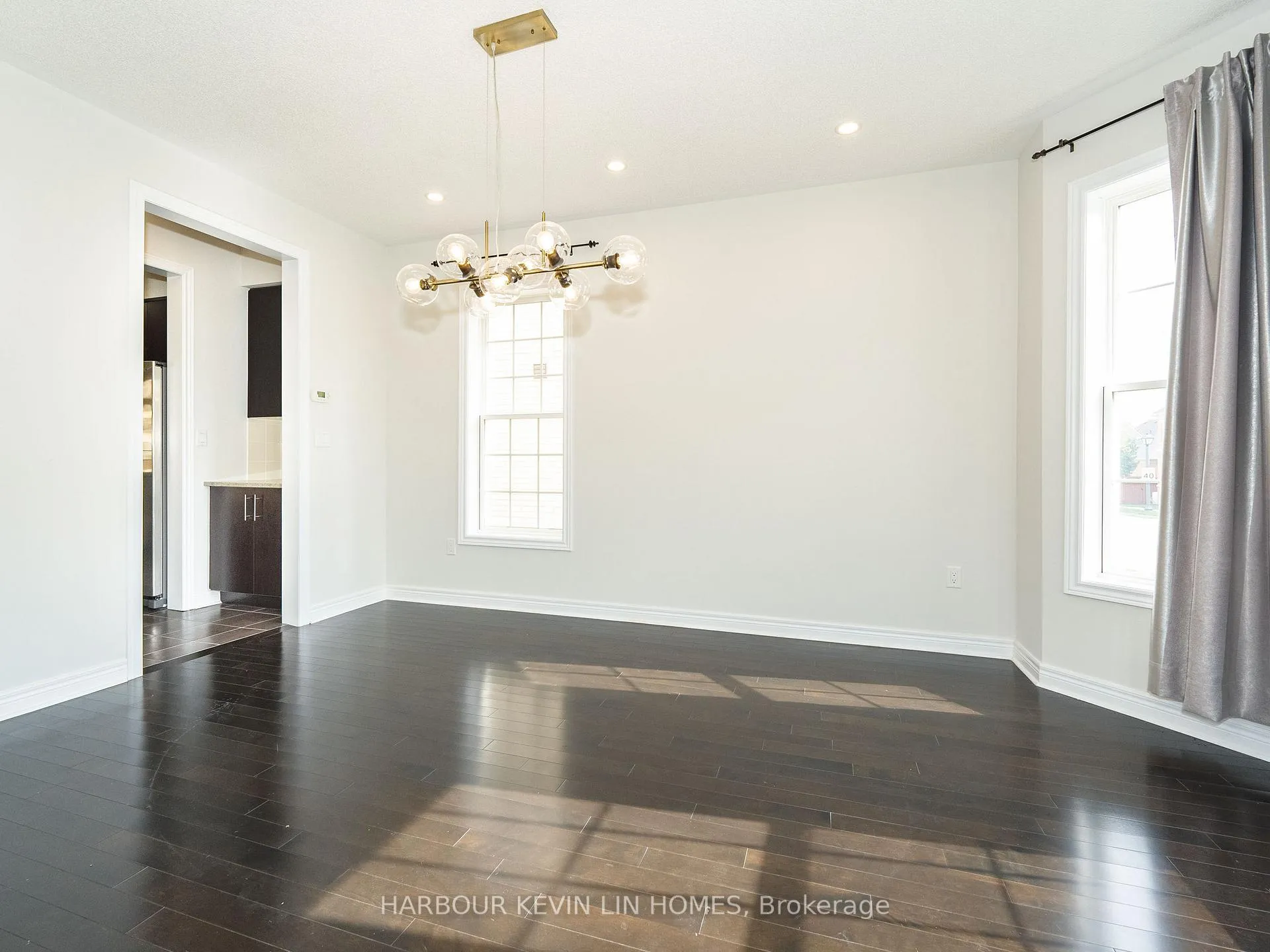 Photo 6 of 26 Bembridge Drive, Markham, Cathedraltown — HOMEH