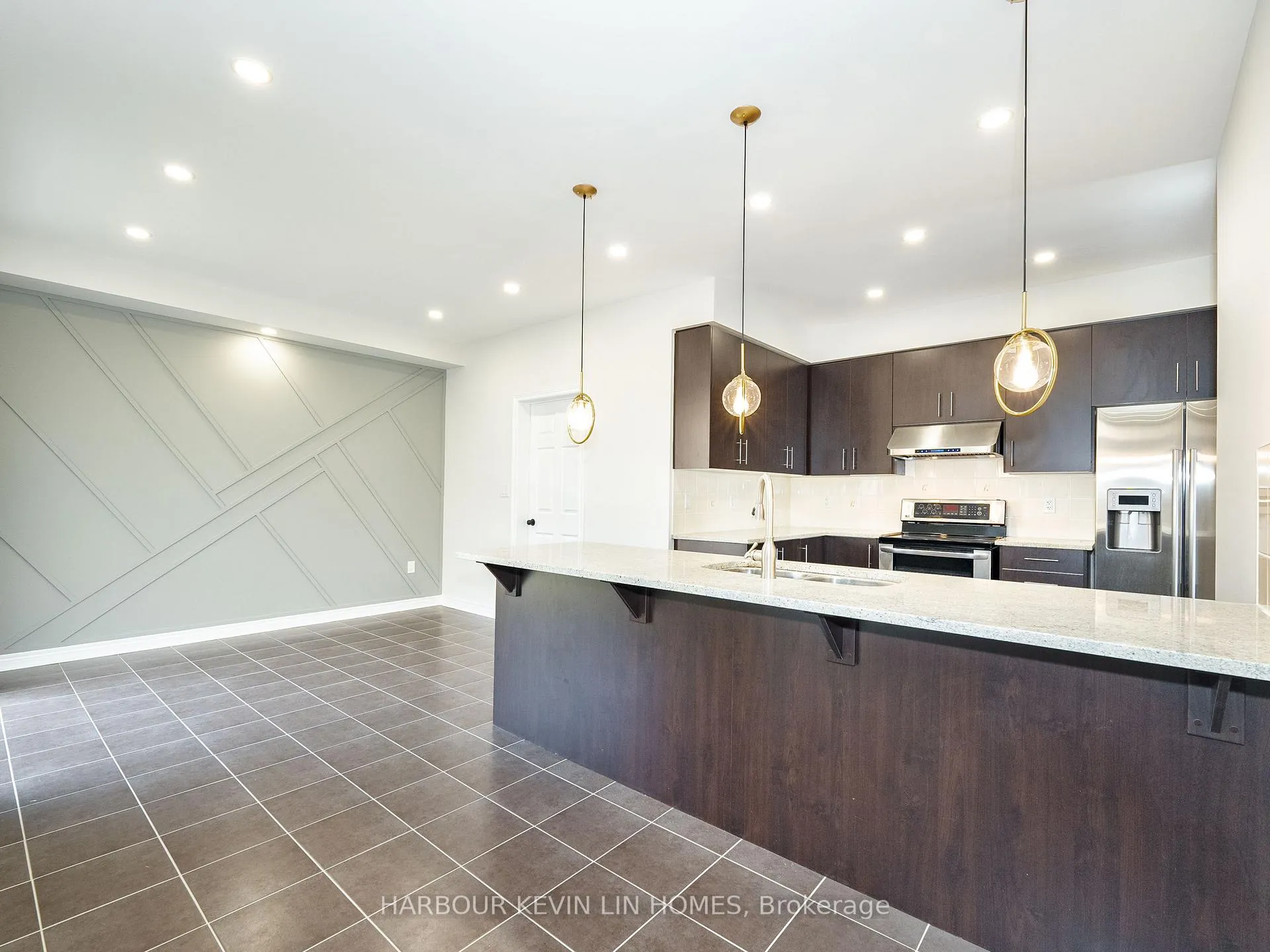 Photo 12 of 26 Bembridge Drive, Markham, Cathedraltown — HOMEH