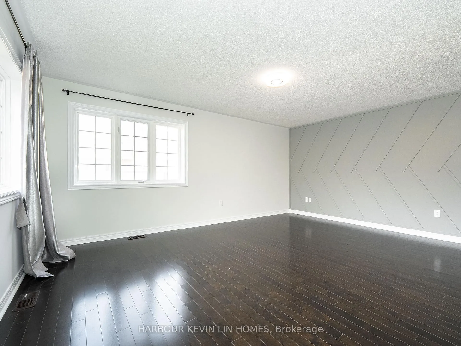 Photo 24 of 26 Bembridge Drive, Markham, Cathedraltown — HOMEH