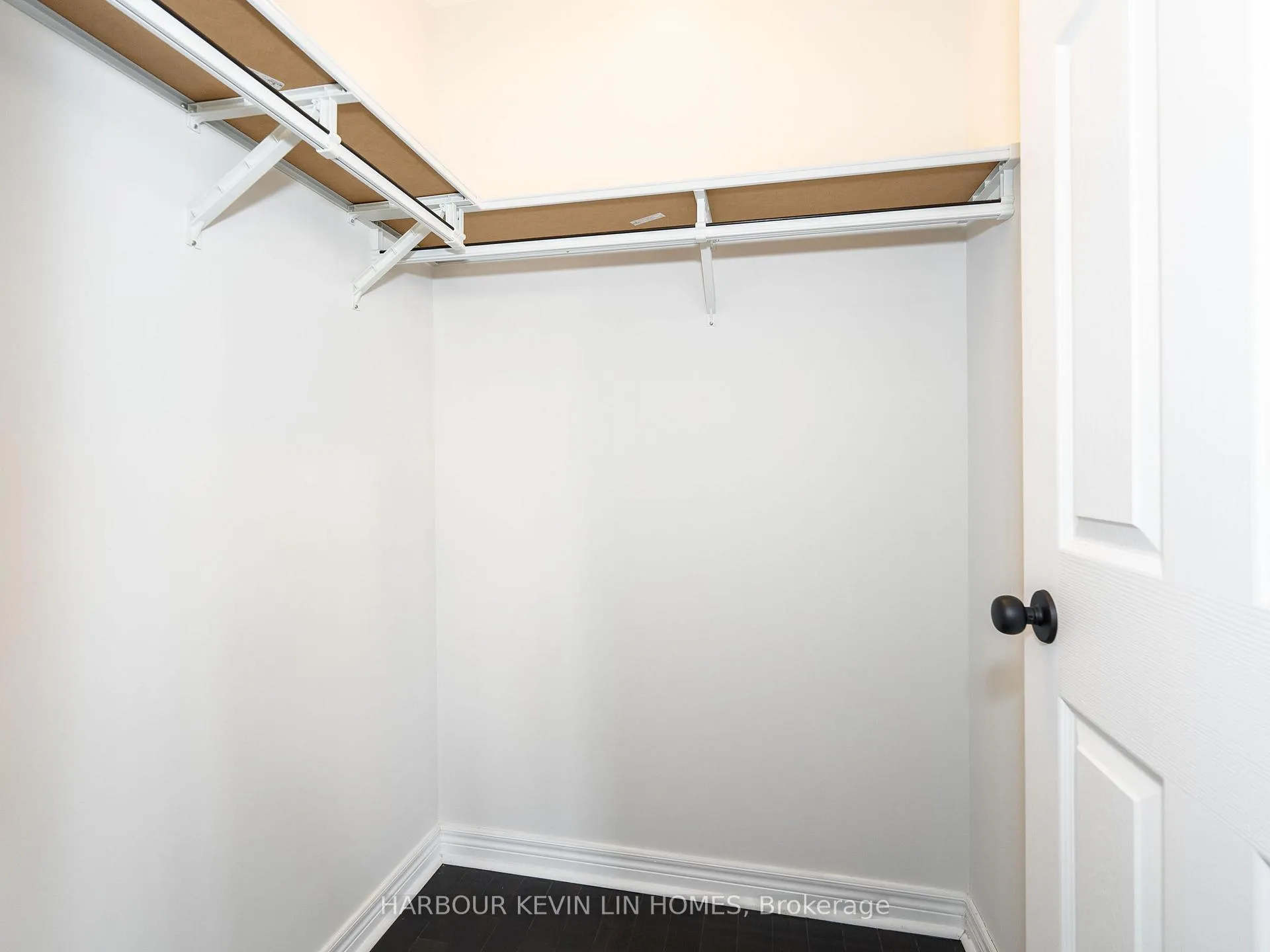 Photo 29 of 26 Bembridge Drive, Markham, Cathedraltown — HOMEH