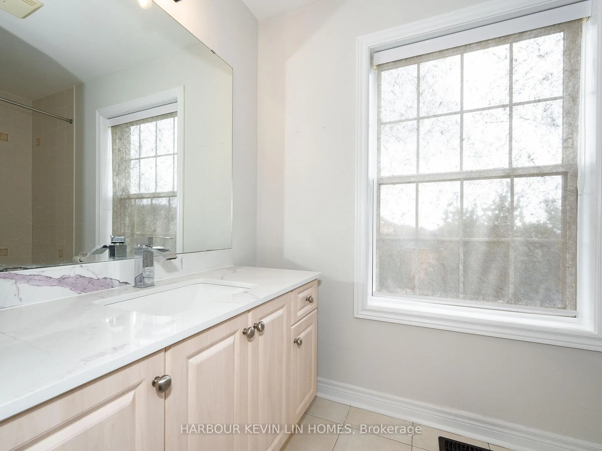 Photo 34 of 26 Bembridge Drive, Markham, Cathedraltown — HOMEH
