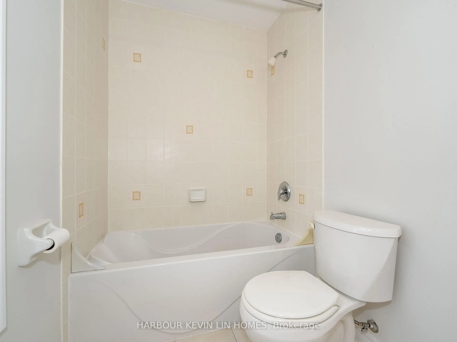 Photo 35 of 26 Bembridge Drive, Markham, Cathedraltown — HOMEH