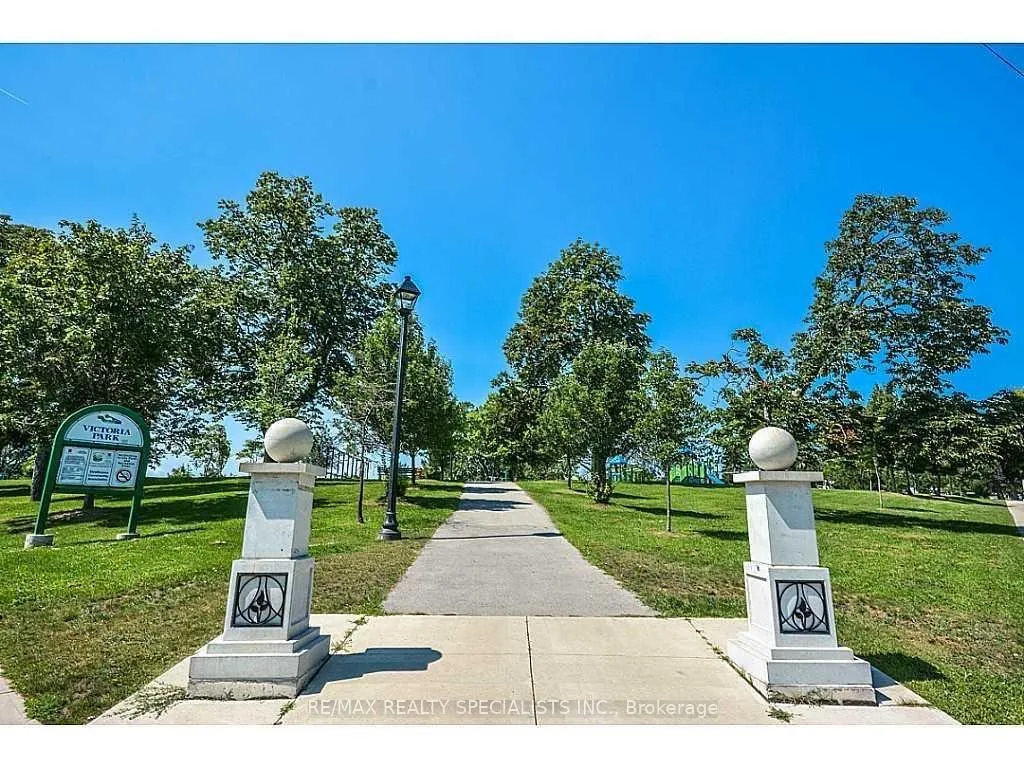 Photo 19 of Unit UPPER, 86 Locke Street N, Hamilton, Strathcona — HOMEH