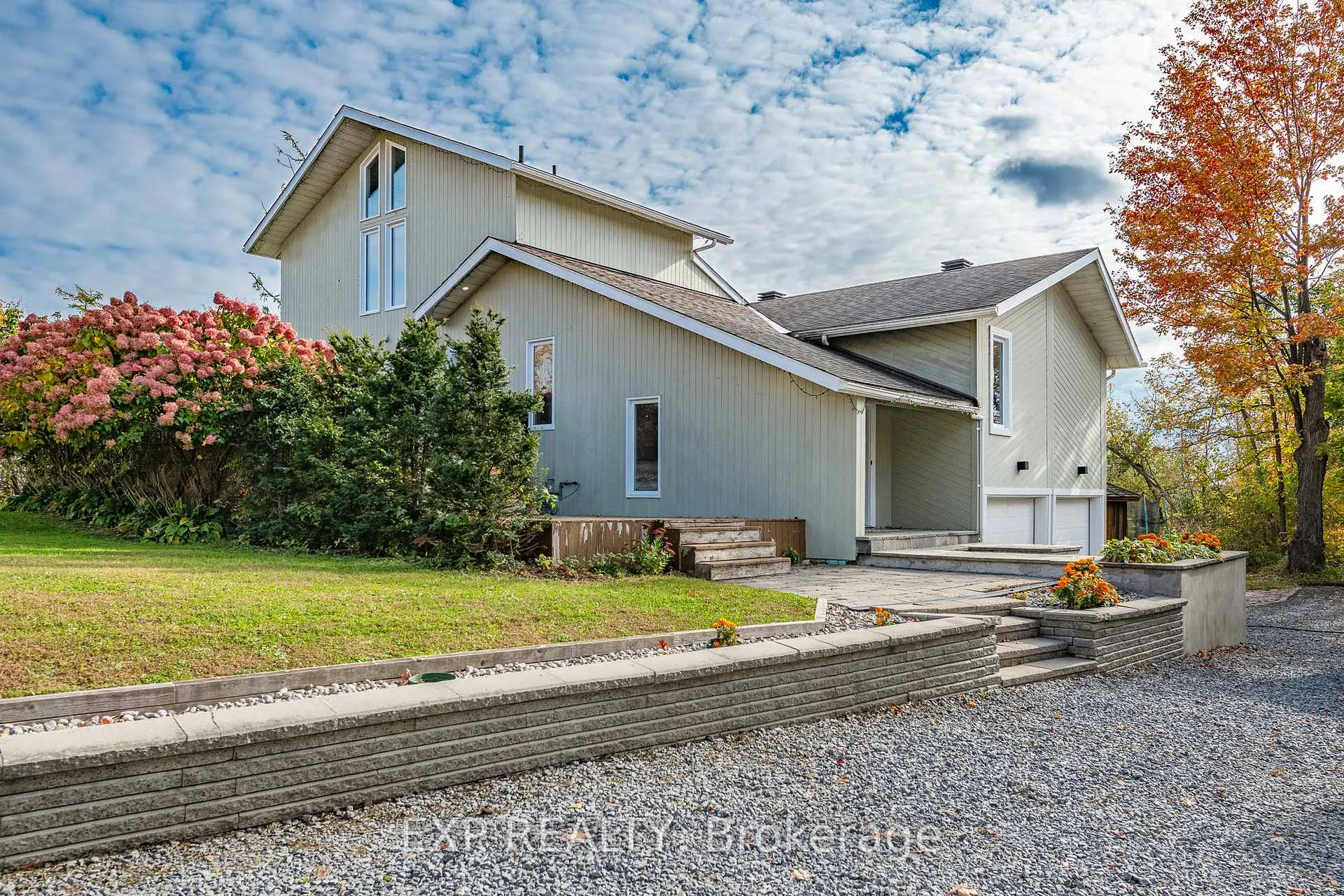 Photo 1 of 1238 Barnwell Crescent, Ottawa, Navan — HOMEH