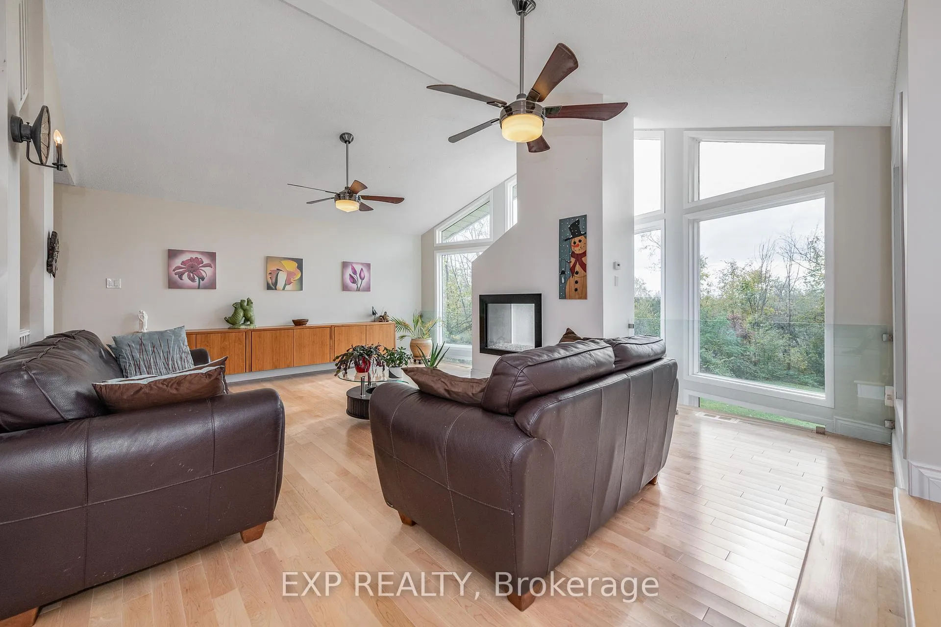 Photo 23 of 1238 Barnwell Crescent, Ottawa, Navan — HOMEH