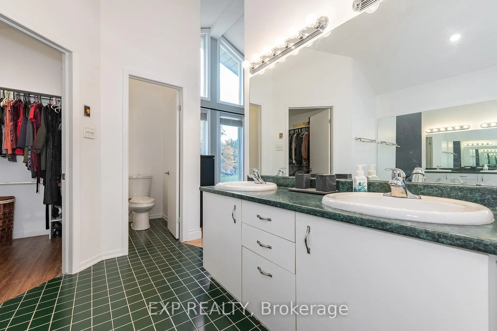 Photo 26 of 1238 Barnwell Crescent, Ottawa, Navan — HOMEH