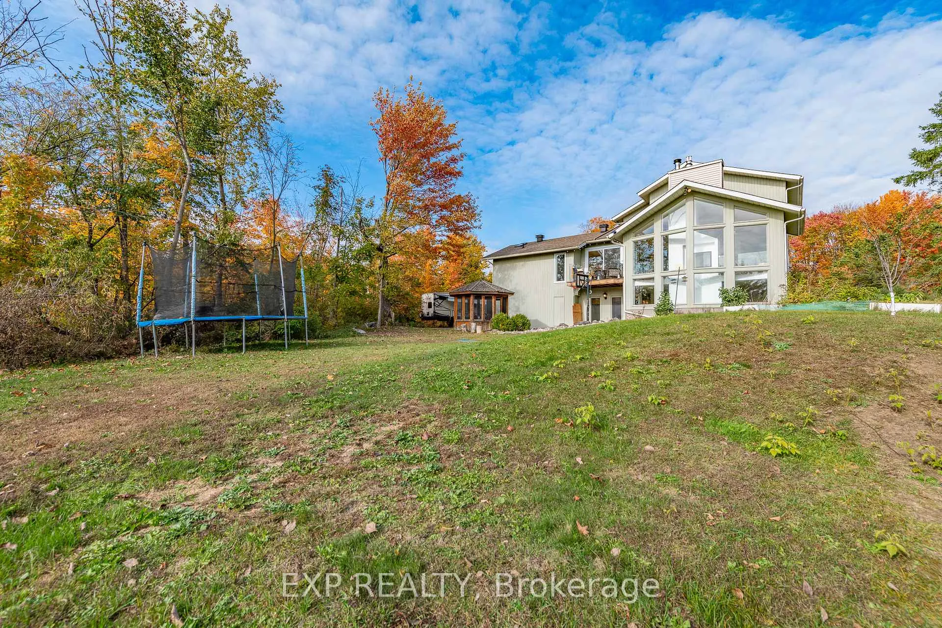 Photo 46 of 1238 Barnwell Crescent, Ottawa, Navan — HOMEH