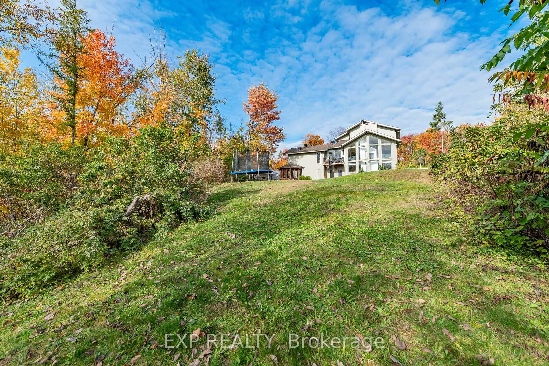 Photo 50 of 1238 Barnwell Crescent, Ottawa, Navan — HOMEH