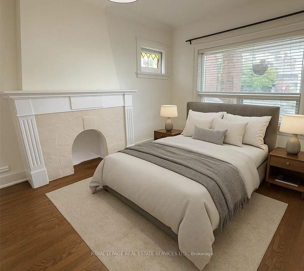 Photo 2 of Unit Main, 40 Bonnie Brae Boulevard, Toronto, Danforth Village-East York — HOMEH