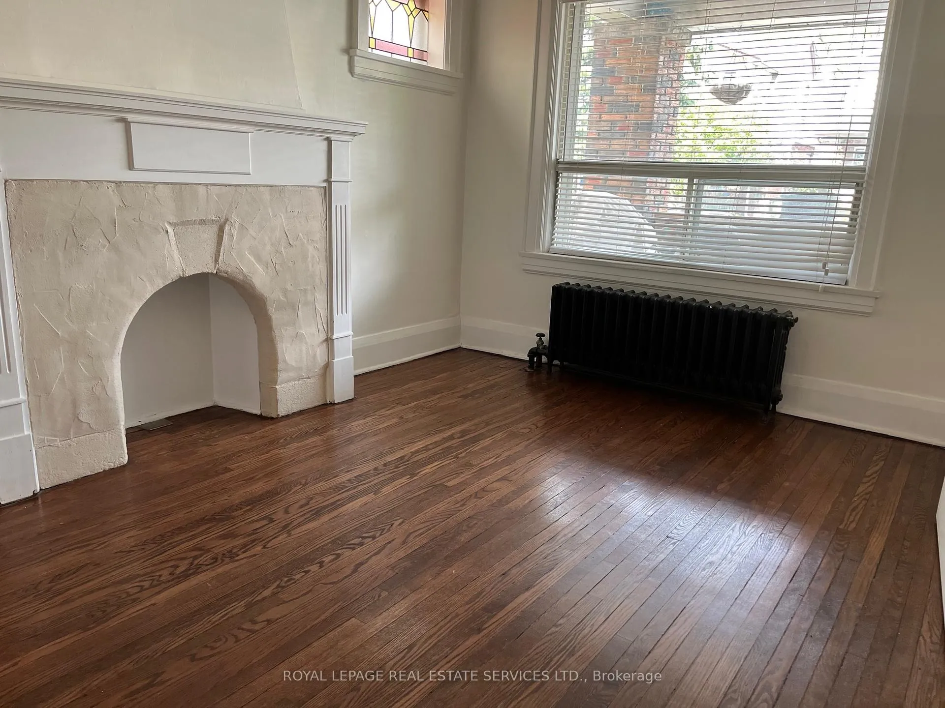 Photo 8 of Unit Main, 40 Bonnie Brae Boulevard, Toronto, Danforth Village-East York — HOMEH