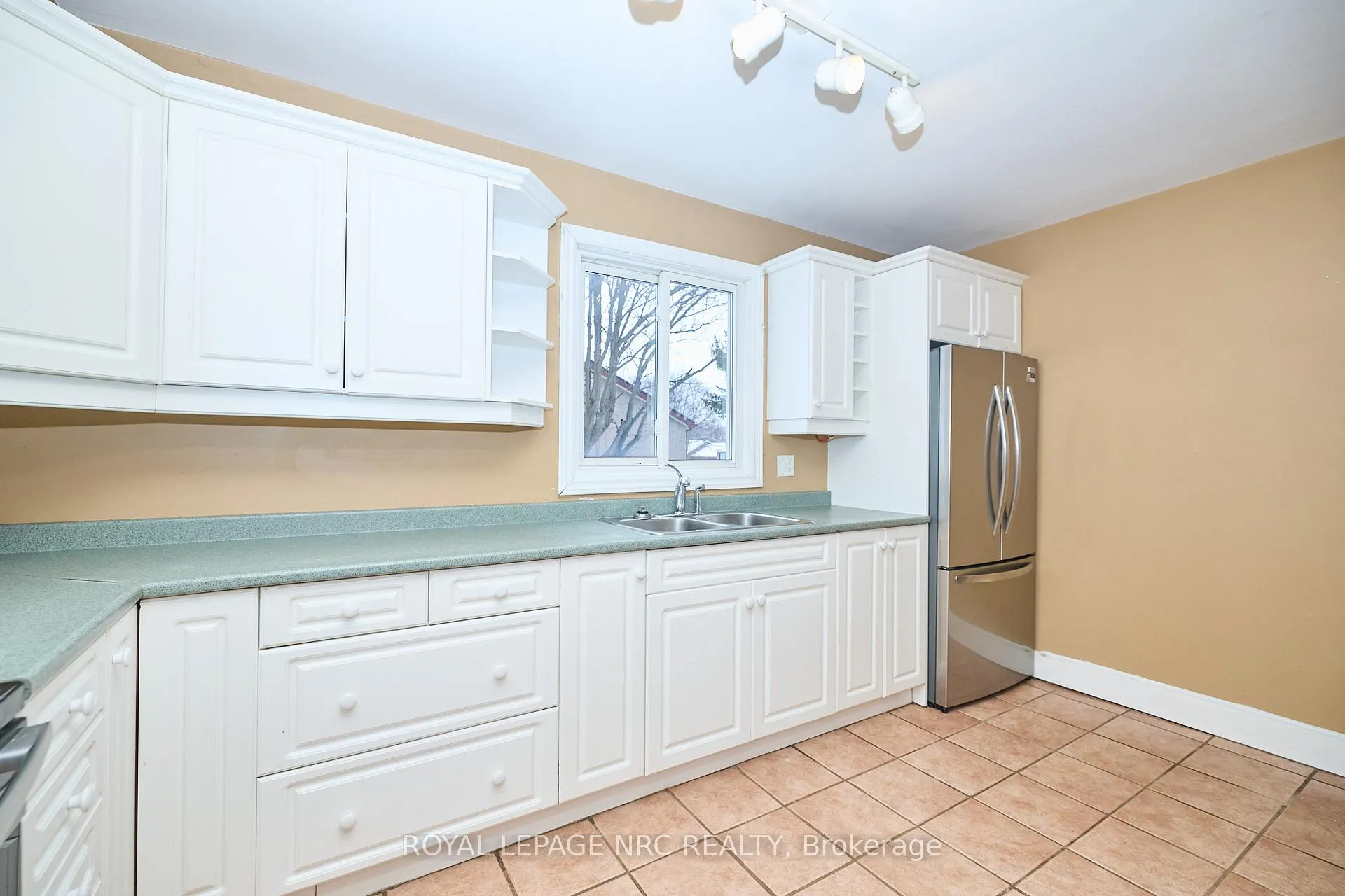 Photo 12 of 6151 Harvey Street, Niagara Falls, Church's Lane — HOMEH
