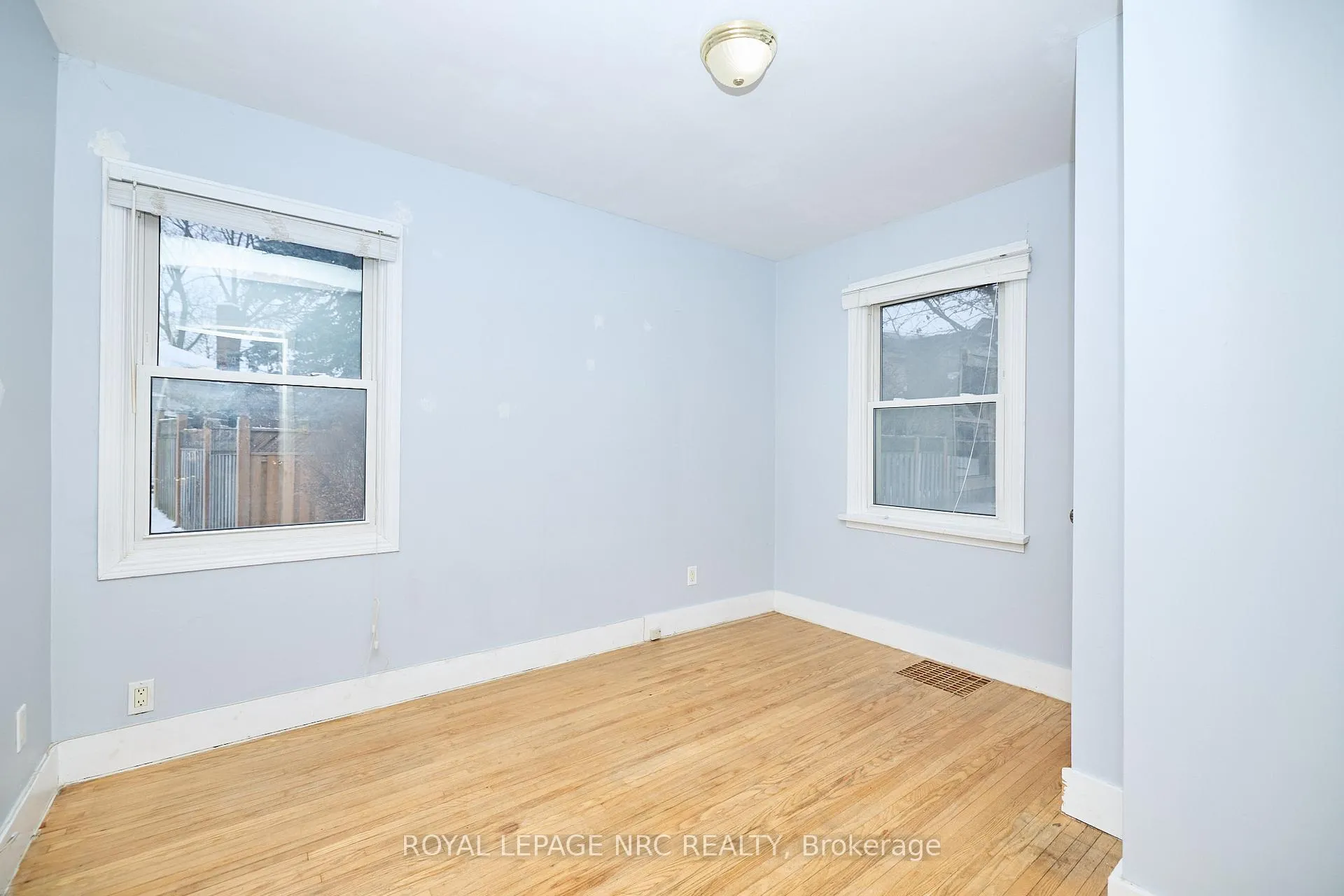 Photo 13 of 6151 Harvey Street, Niagara Falls, Church's Lane — HOMEH