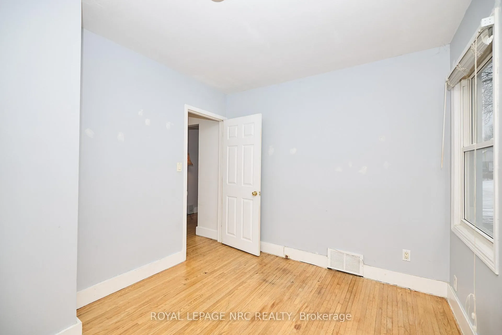 Photo 16 of 6151 Harvey Street, Niagara Falls, Church's Lane — HOMEH