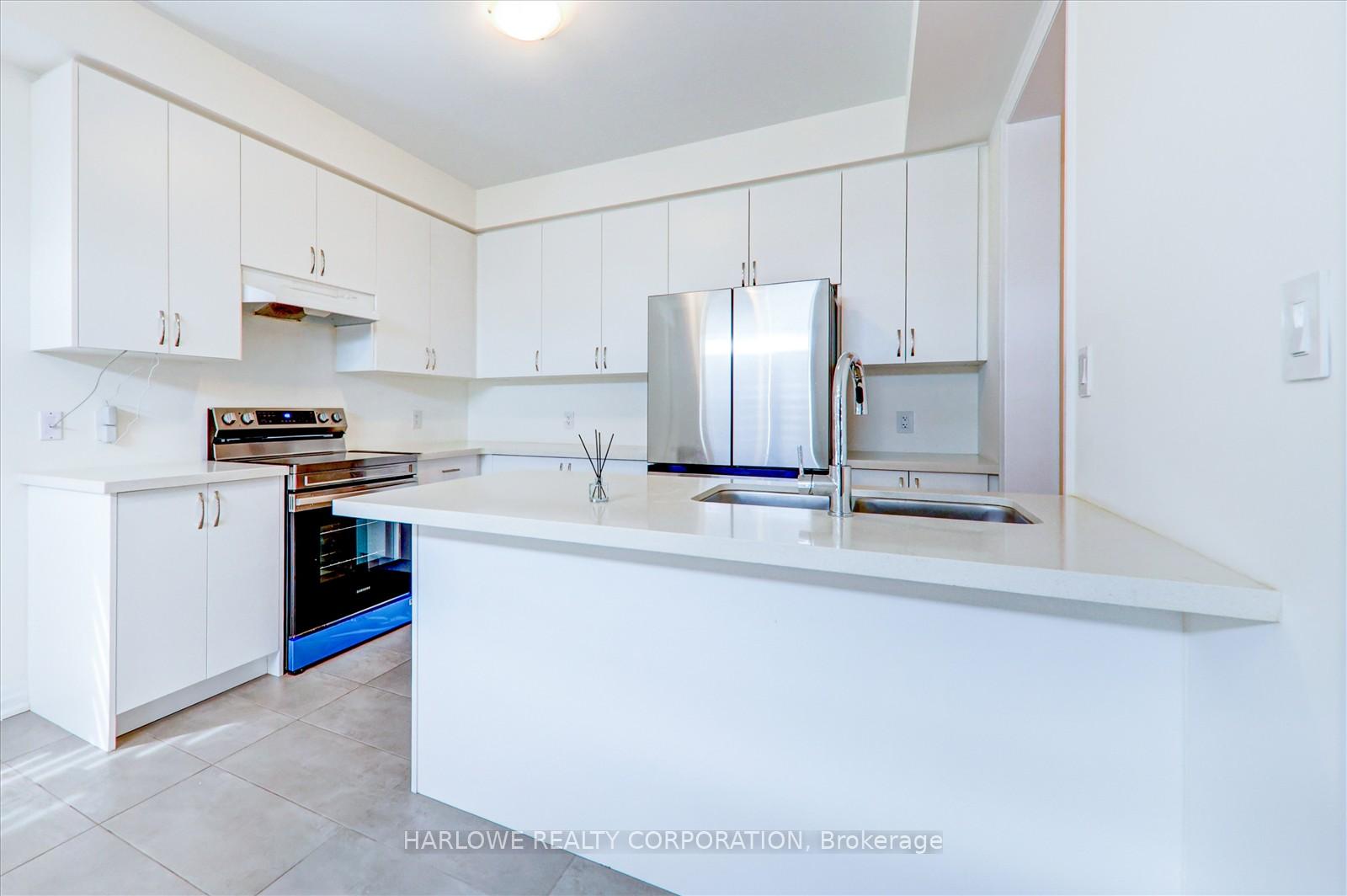 Photo 14 of 87 Ed Ewert Avenue, Clarington, Newcastle — HOMEH