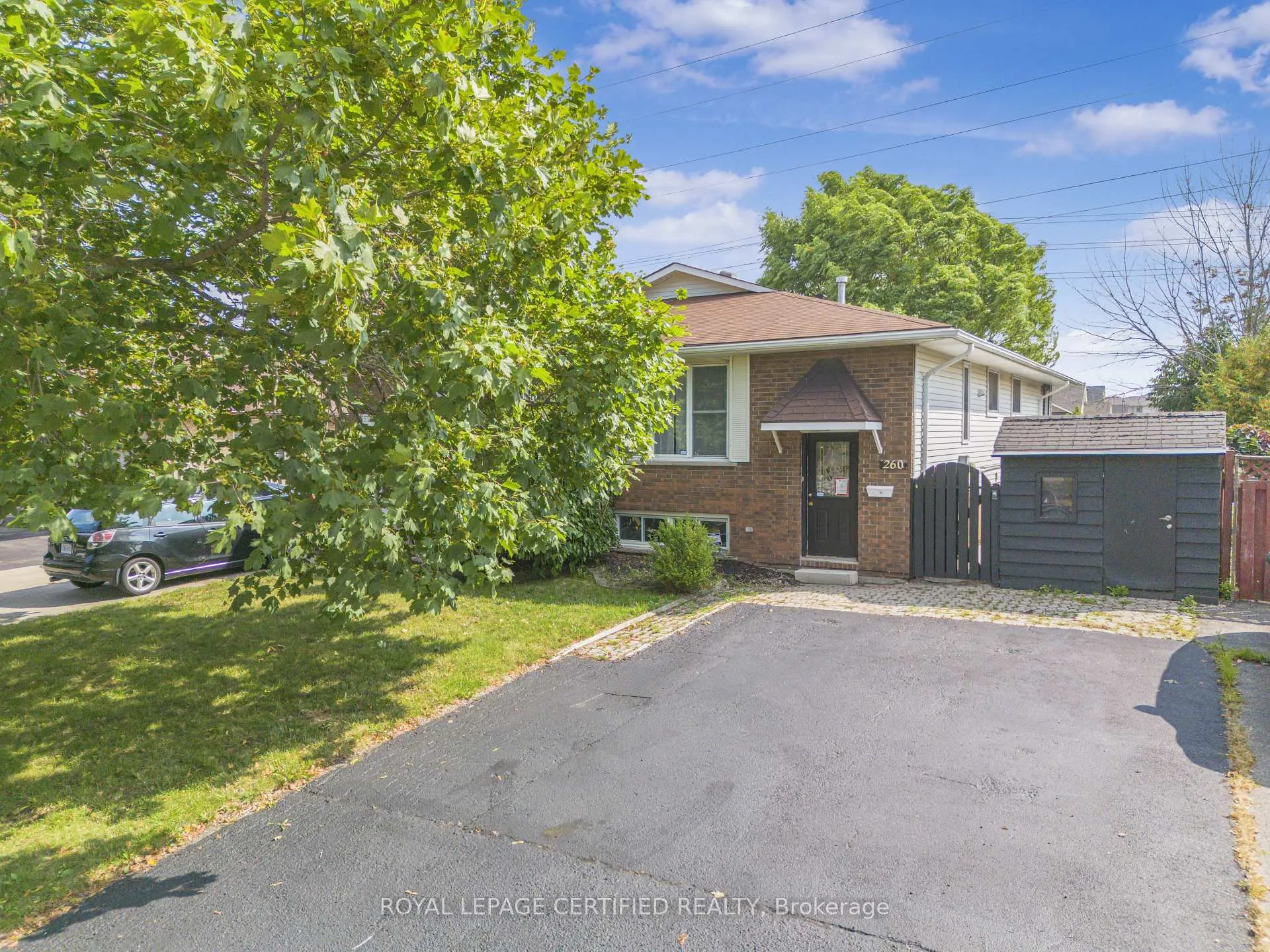 Photo 2 of 260 St Augustine Drive, St. Catharines, Secord Woods — HOMEH