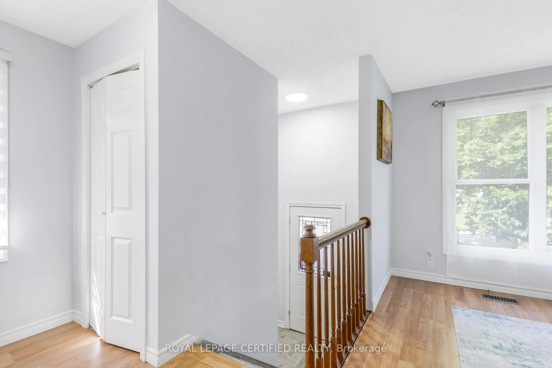 Photo 9 of 260 St Augustine Drive, St. Catharines, Secord Woods — HOMEH
