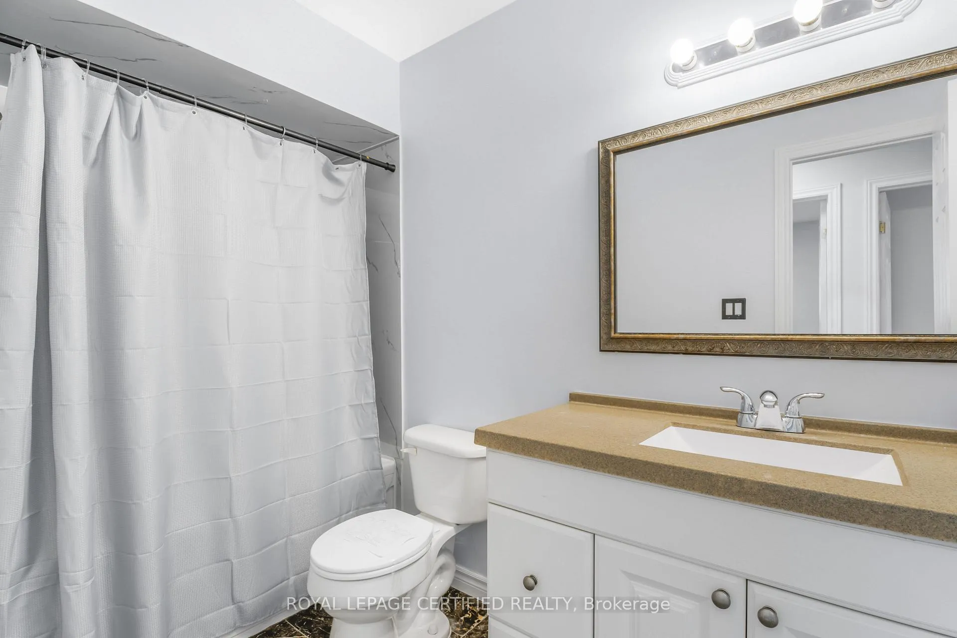 Photo 12 of 260 St Augustine Drive, St. Catharines, Secord Woods — HOMEH