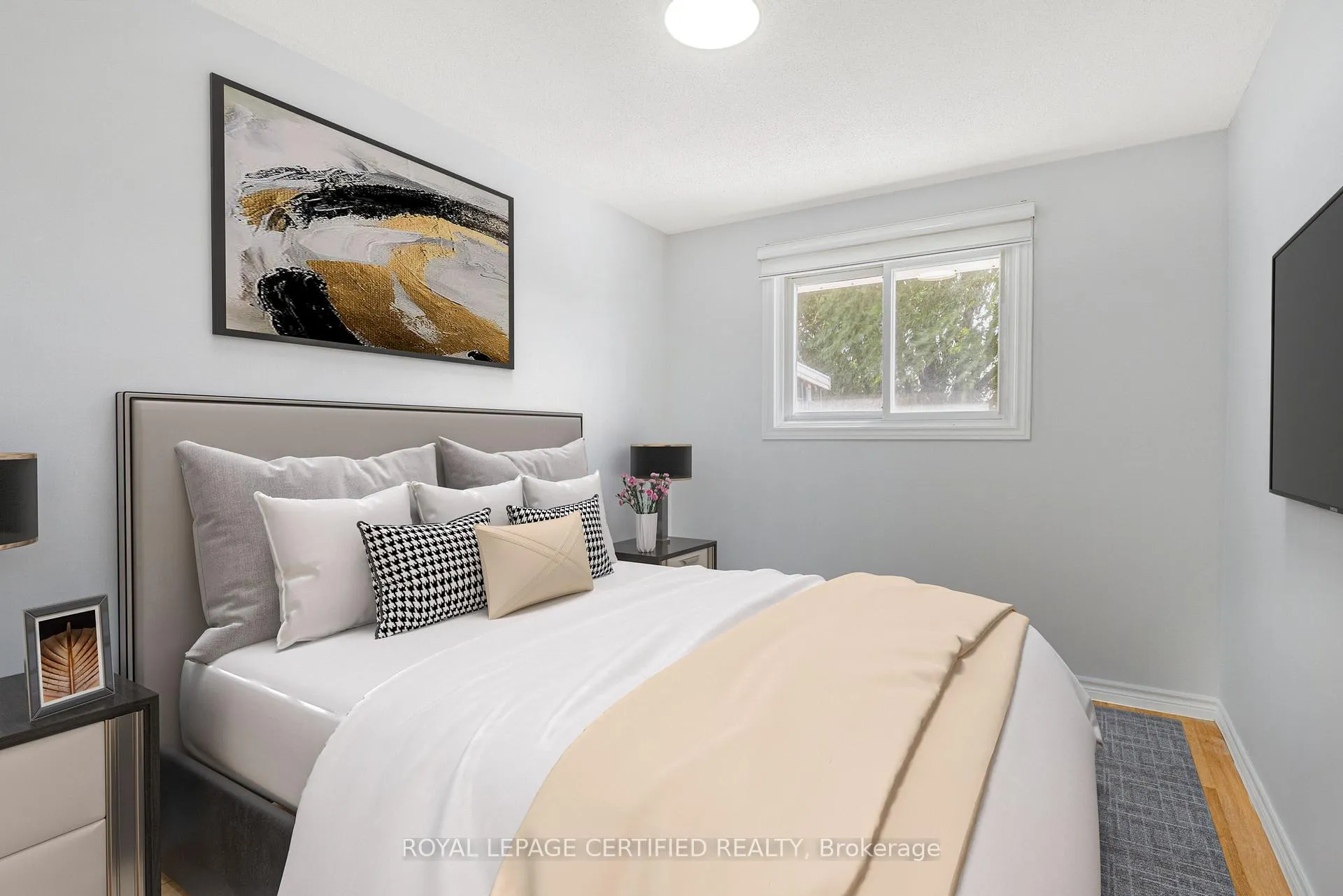 Photo 15 of 260 St Augustine Drive, St. Catharines, Secord Woods — HOMEH