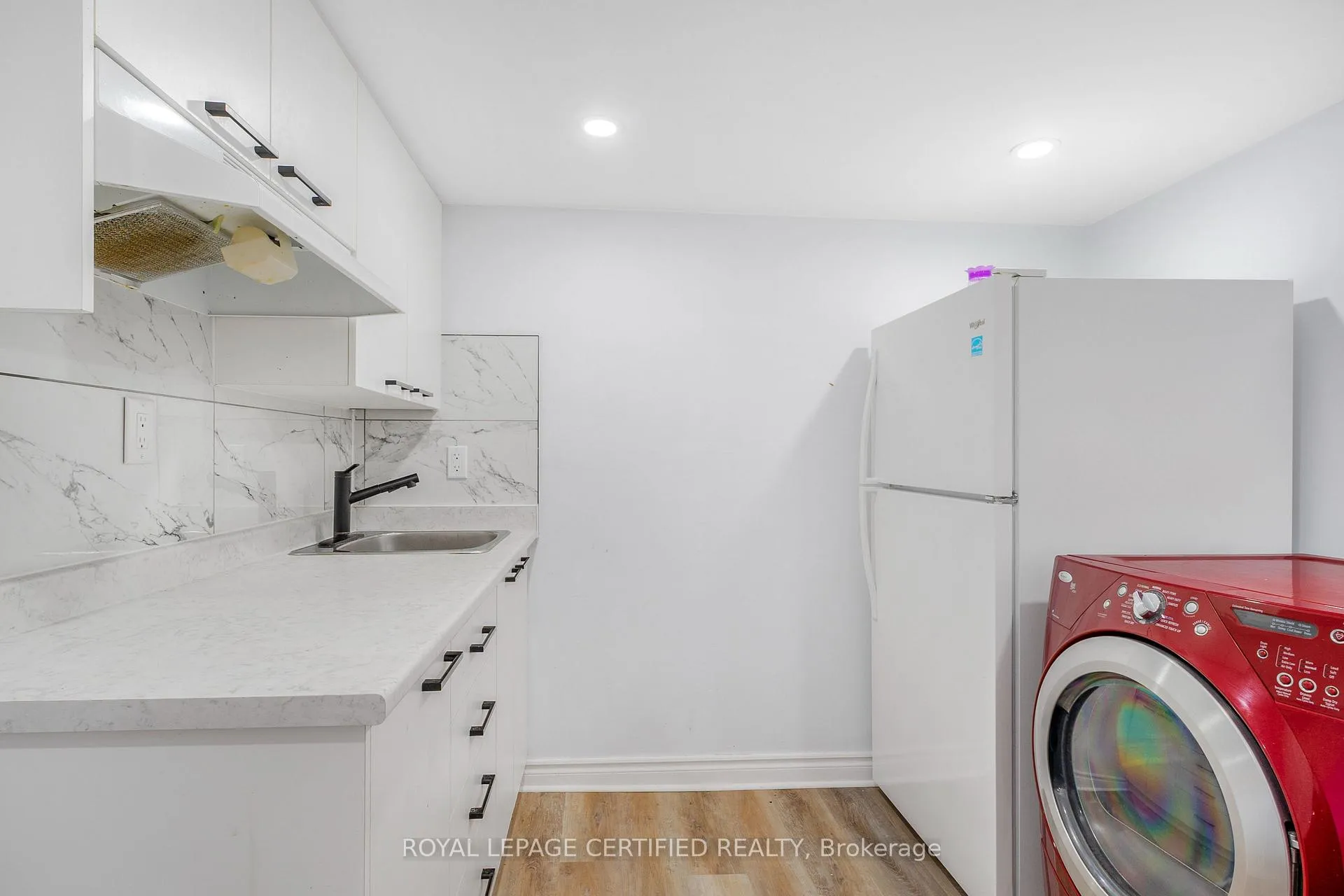 Photo 26 of 260 St Augustine Drive, St. Catharines, Secord Woods — HOMEH