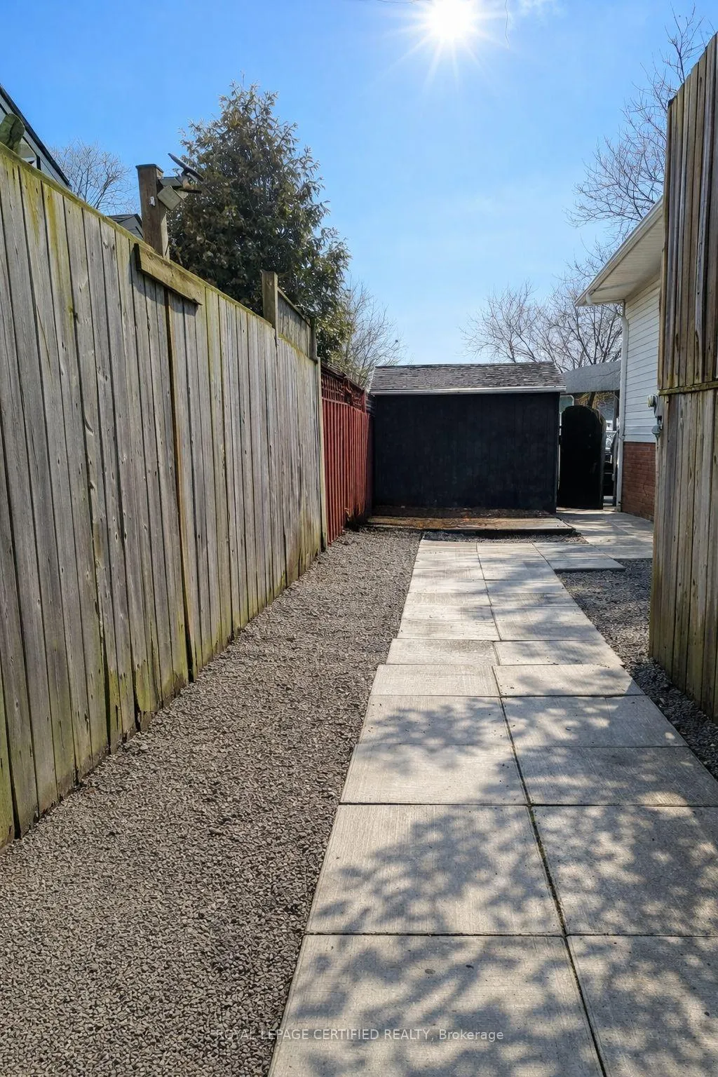 Photo 32 of 260 St Augustine Drive, St. Catharines, Secord Woods — HOMEH