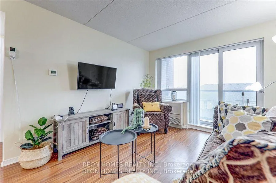 Photo 13 of Unit 201, 25 Via Rosedale, Brampton, Sandringham-Wellington — HOMEH
