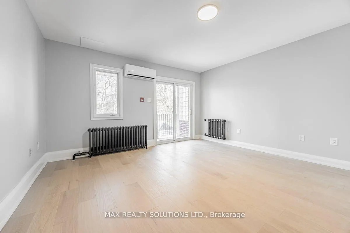 Photo 11 of Unit Upper, 38 St Germain Avenue, Toronto, Lawrence Park North — HOMEH