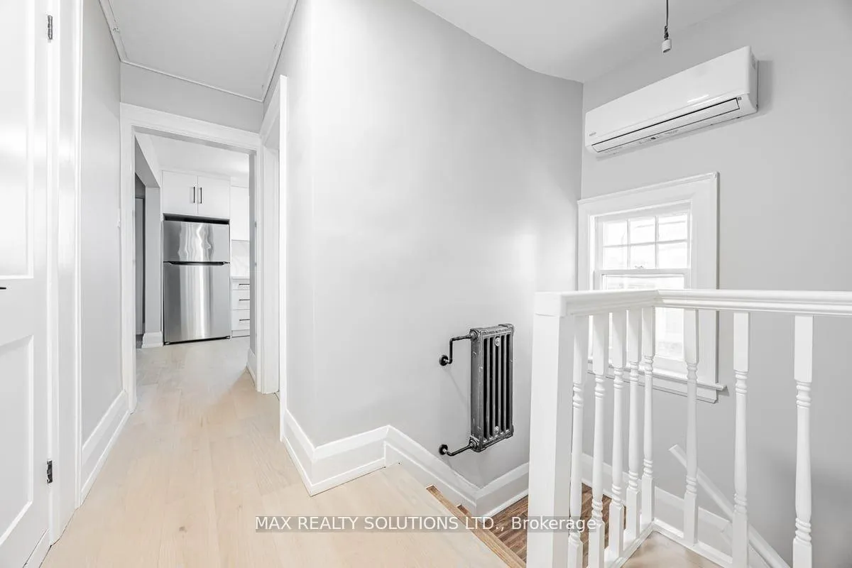 Photo 12 of Unit Upper, 38 St Germain Avenue, Toronto, Lawrence Park North — HOMEH