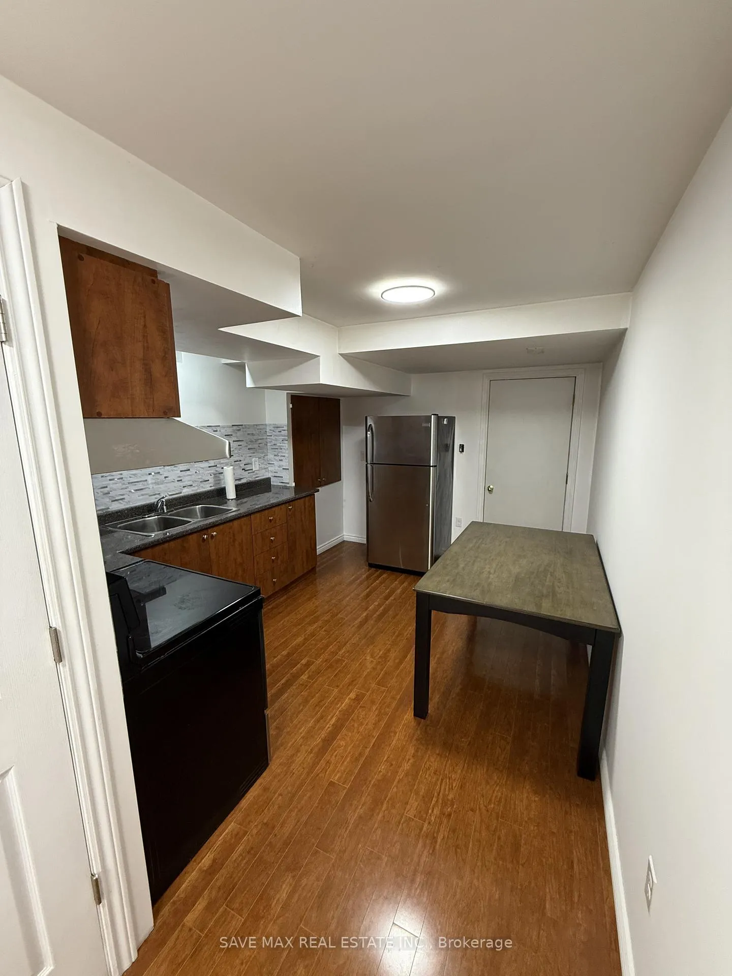 Photo 5 of Unit Basement, 3 Delport Close, Brampton, Bram East — HOMEH