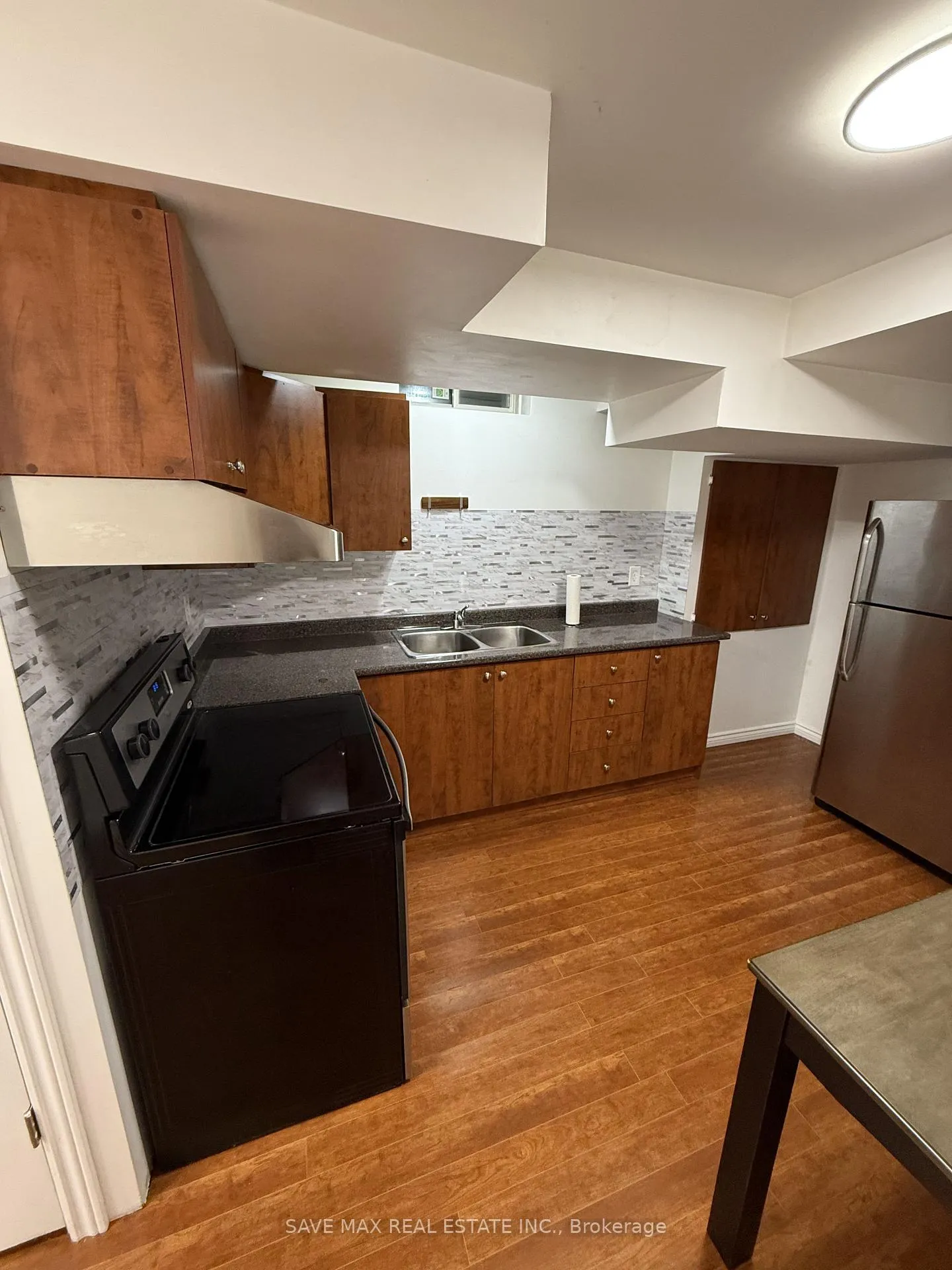 Photo 6 of Unit Basement, 3 Delport Close, Brampton, Bram East — HOMEH