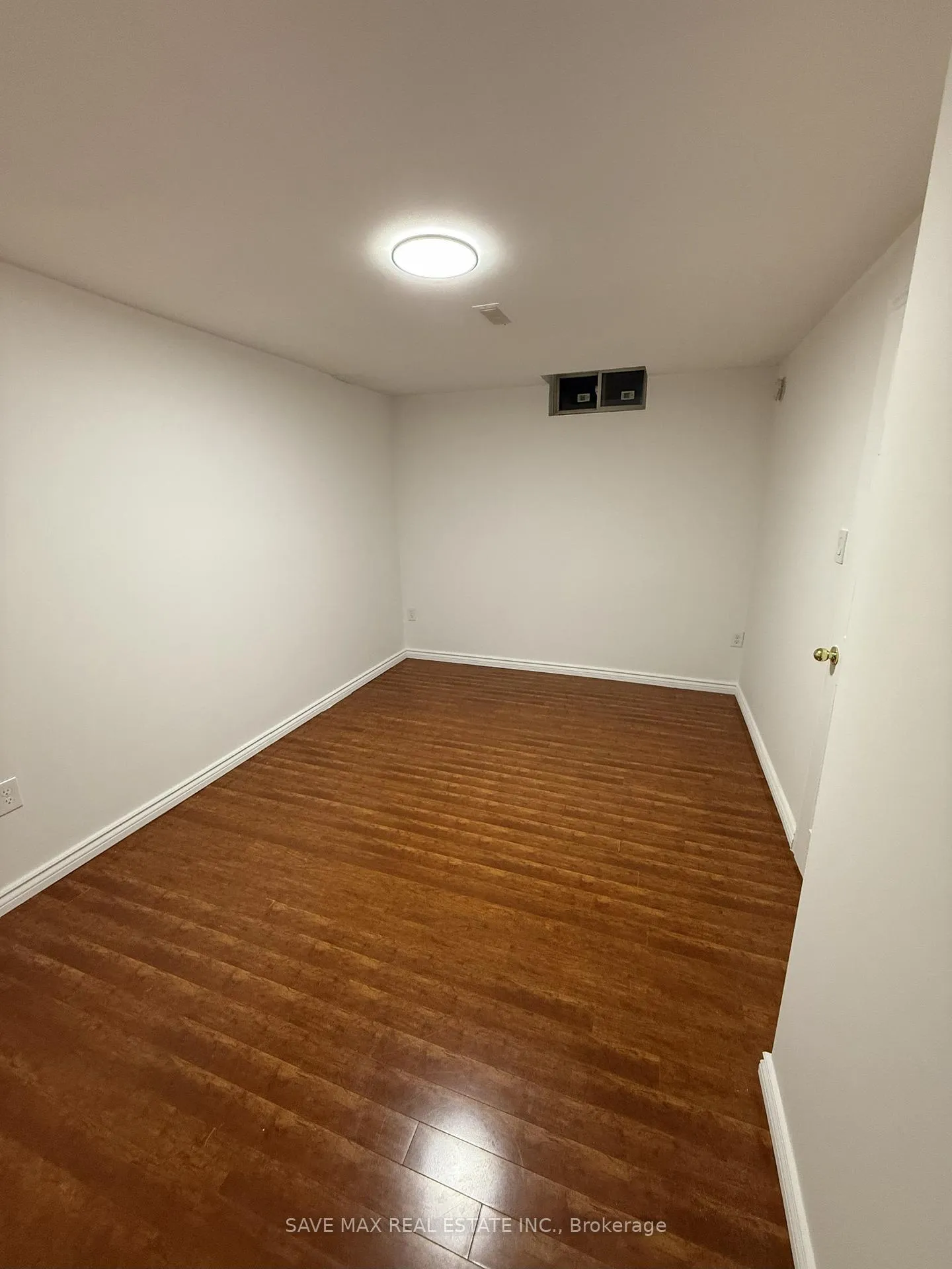 Photo 11 of Unit Basement, 3 Delport Close, Brampton, Bram East — HOMEH