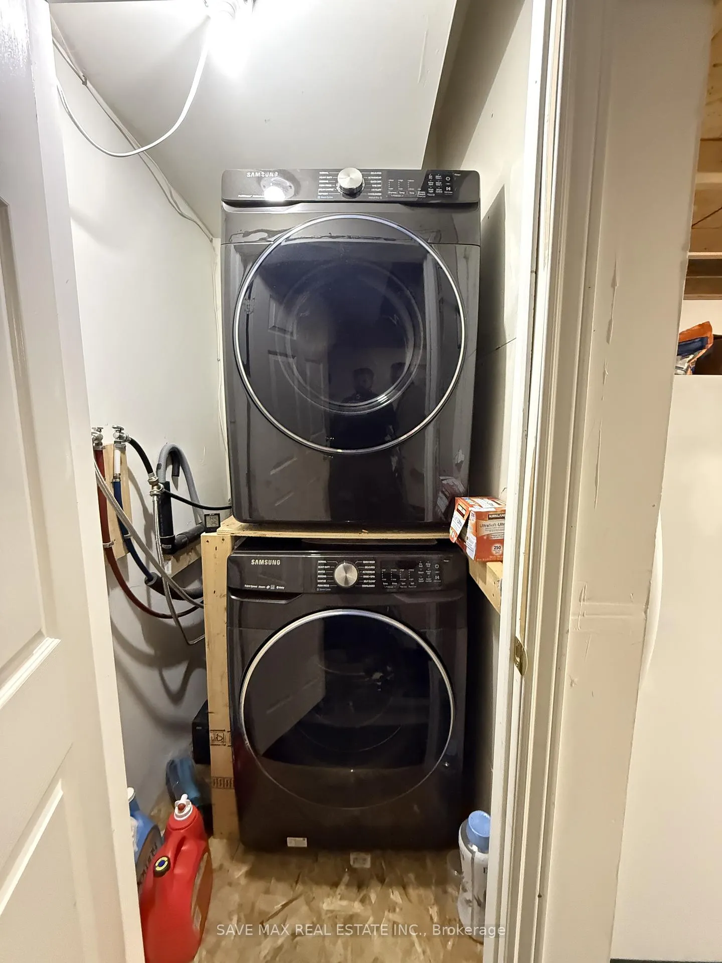 Photo 14 of Unit Basement, 3 Delport Close, Brampton, Bram East — HOMEH