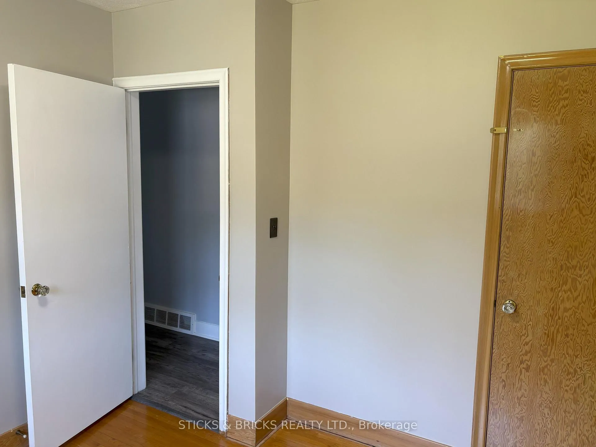 Photo 14 of 44 Duncan Drive, St. Catharines, Vine/Linwell — HOMEH