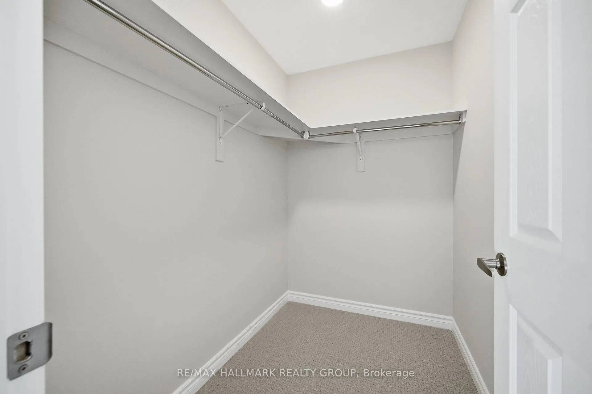 Photo 21 of 216 Ryan Reynolds Way, Ottawa, Mer Bleue/Bradley Estates/Anderson Park — HOMEH