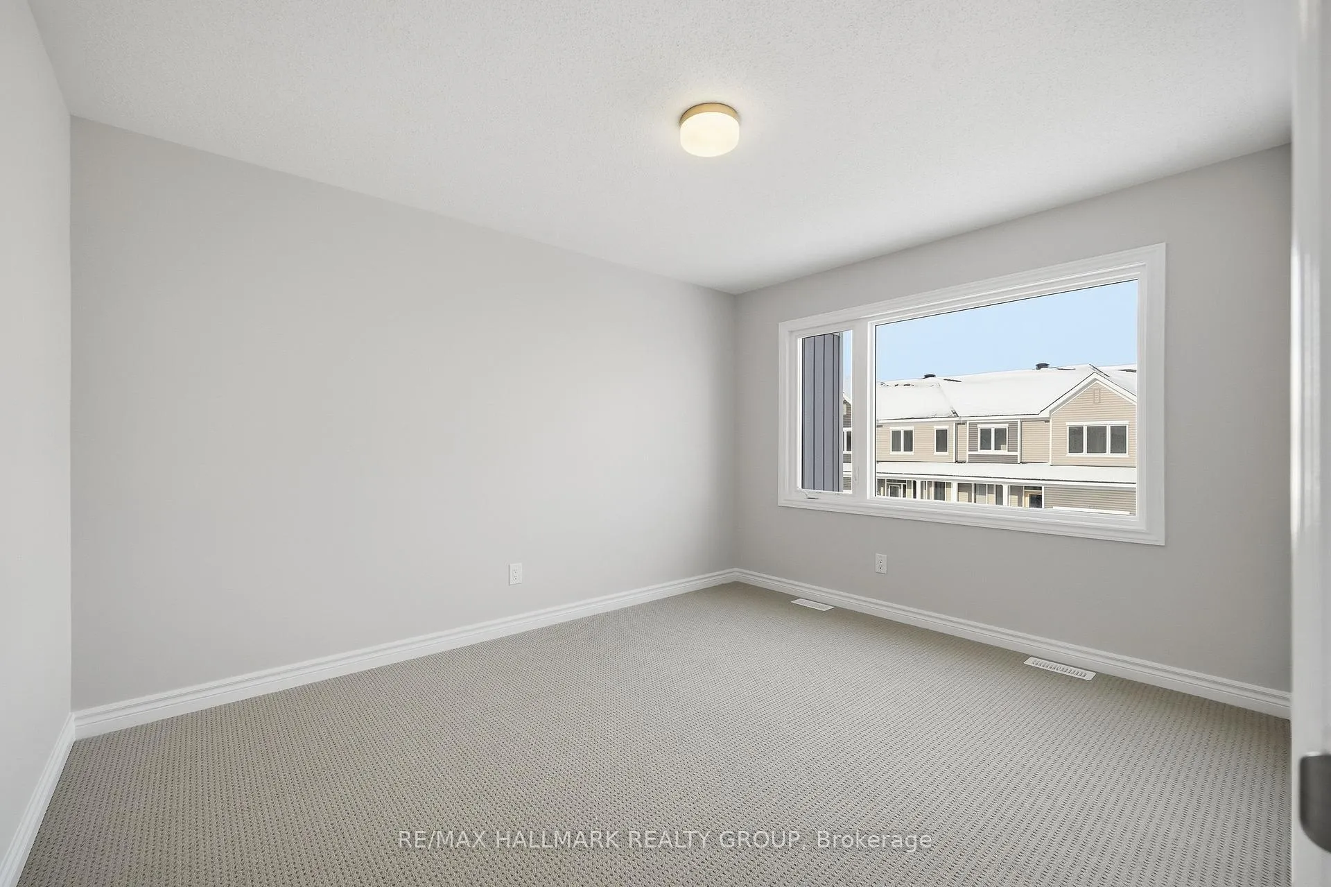Photo 23 of 216 Ryan Reynolds Way, Ottawa, Mer Bleue/Bradley Estates/Anderson Park — HOMEH