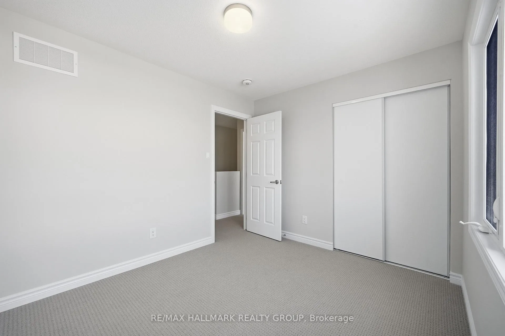 Photo 26 of 216 Ryan Reynolds Way, Ottawa, Mer Bleue/Bradley Estates/Anderson Park — HOMEH