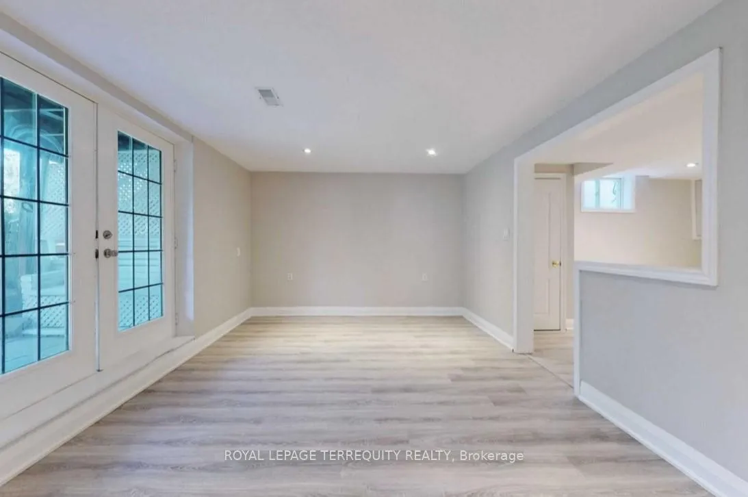 Photo 4 of Unit Bsmt, 22 Rouge Street, Markham, Vinegar Hill — HOMEH