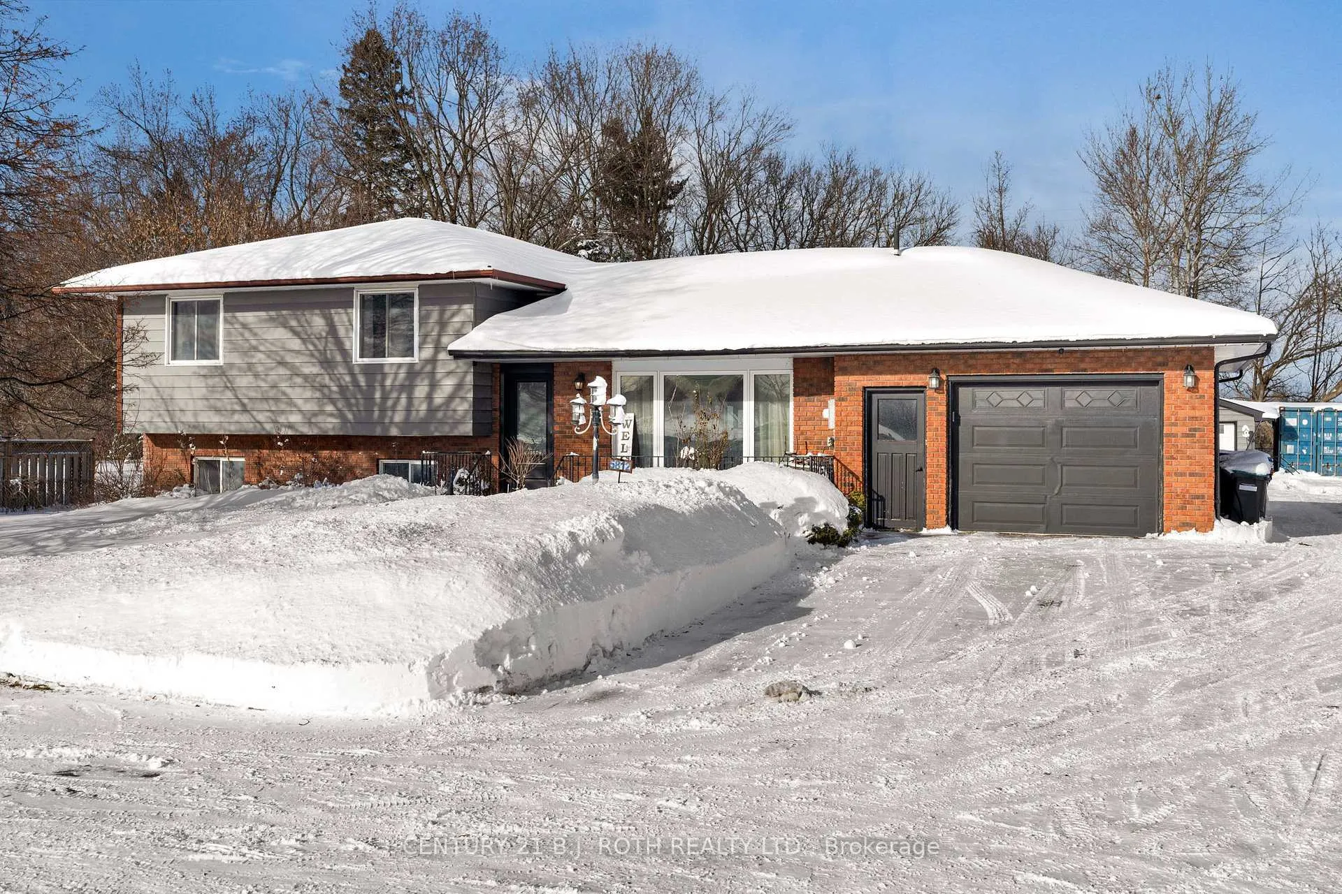 Photo 1 of 5812 County Rd 90, Springwater, Rural Springwater — HOMEH