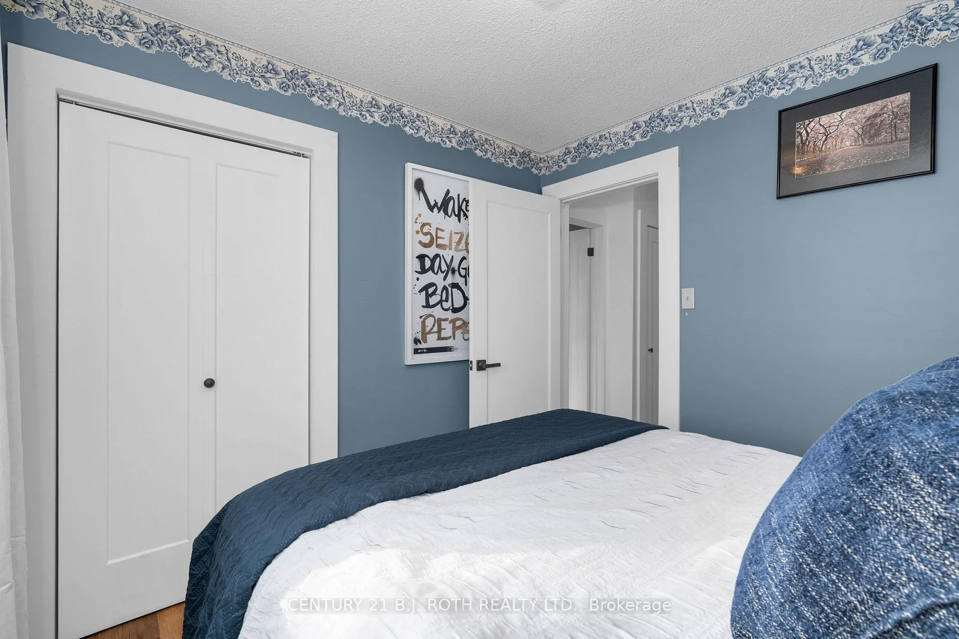Photo 15 of 5812 County Rd 90, Springwater, Rural Springwater — HOMEH
