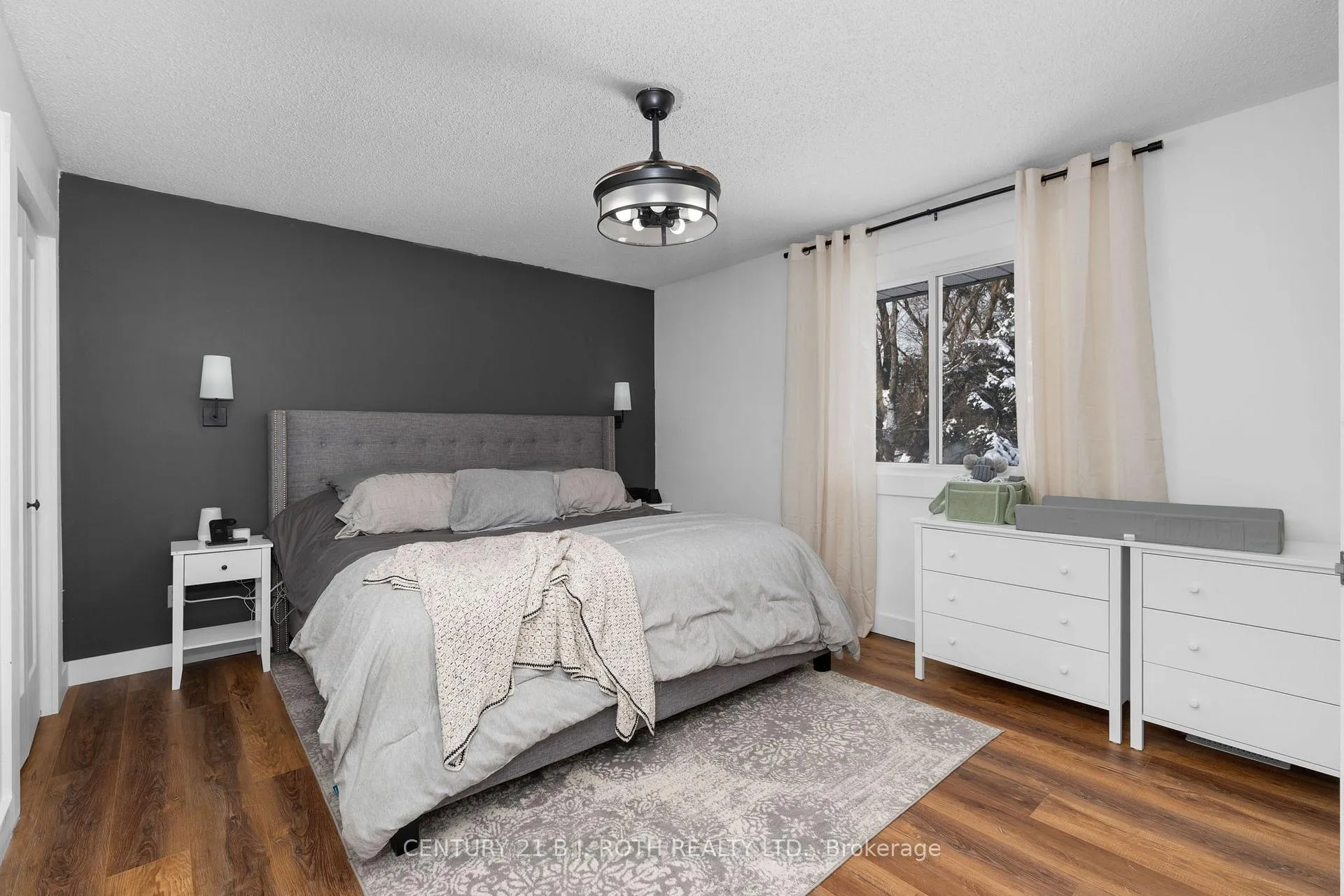Photo 17 of 5812 County Rd 90, Springwater, Rural Springwater — HOMEH