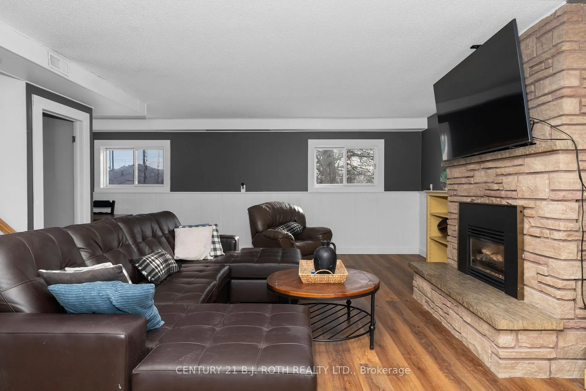 Photo 21 of 5812 County Rd 90, Springwater, Rural Springwater — HOMEH