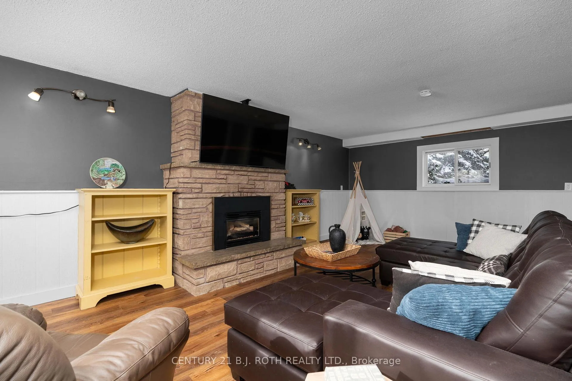 Photo 22 of 5812 County Rd 90, Springwater, Rural Springwater — HOMEH