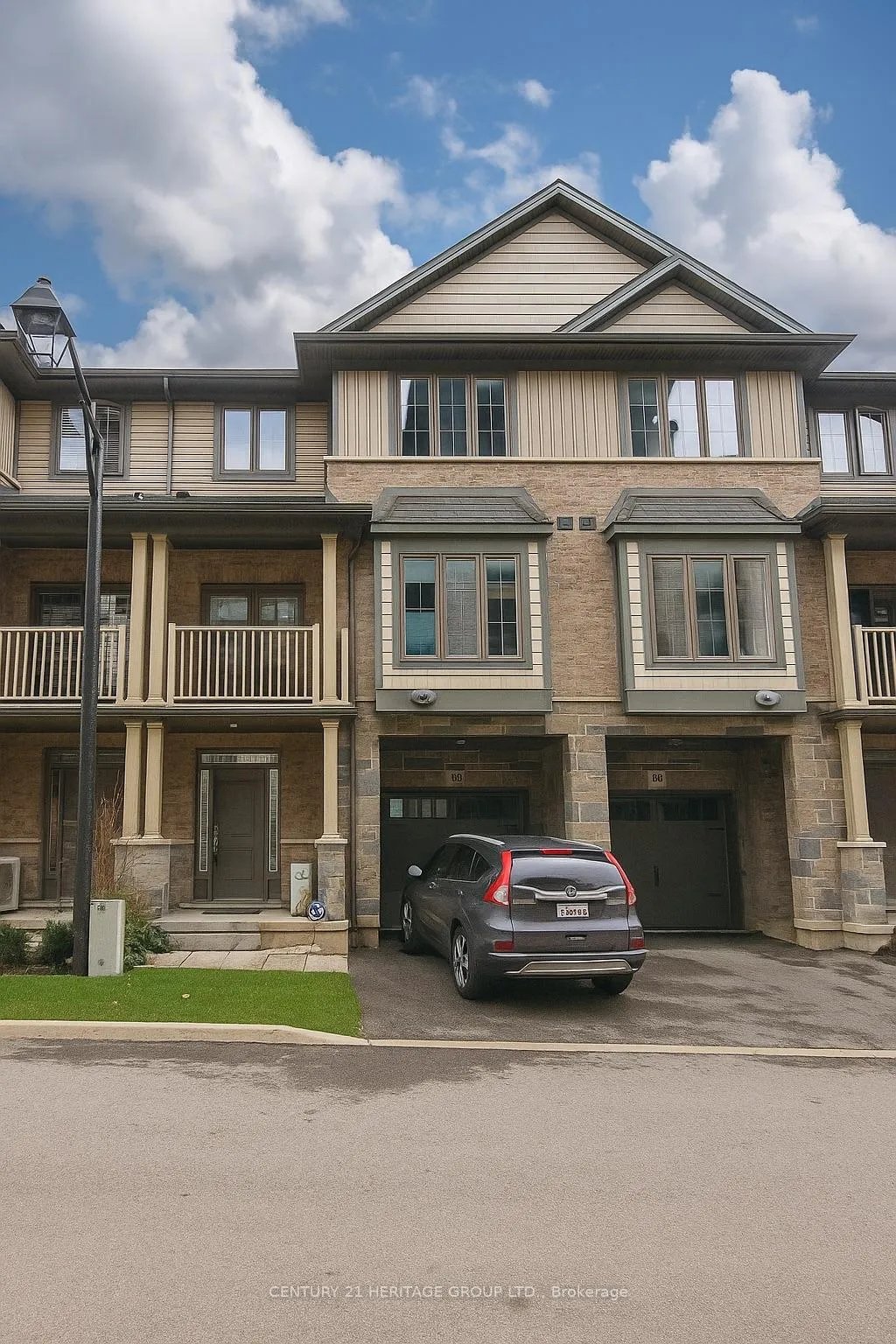 Front of 38 Southshore Crescent