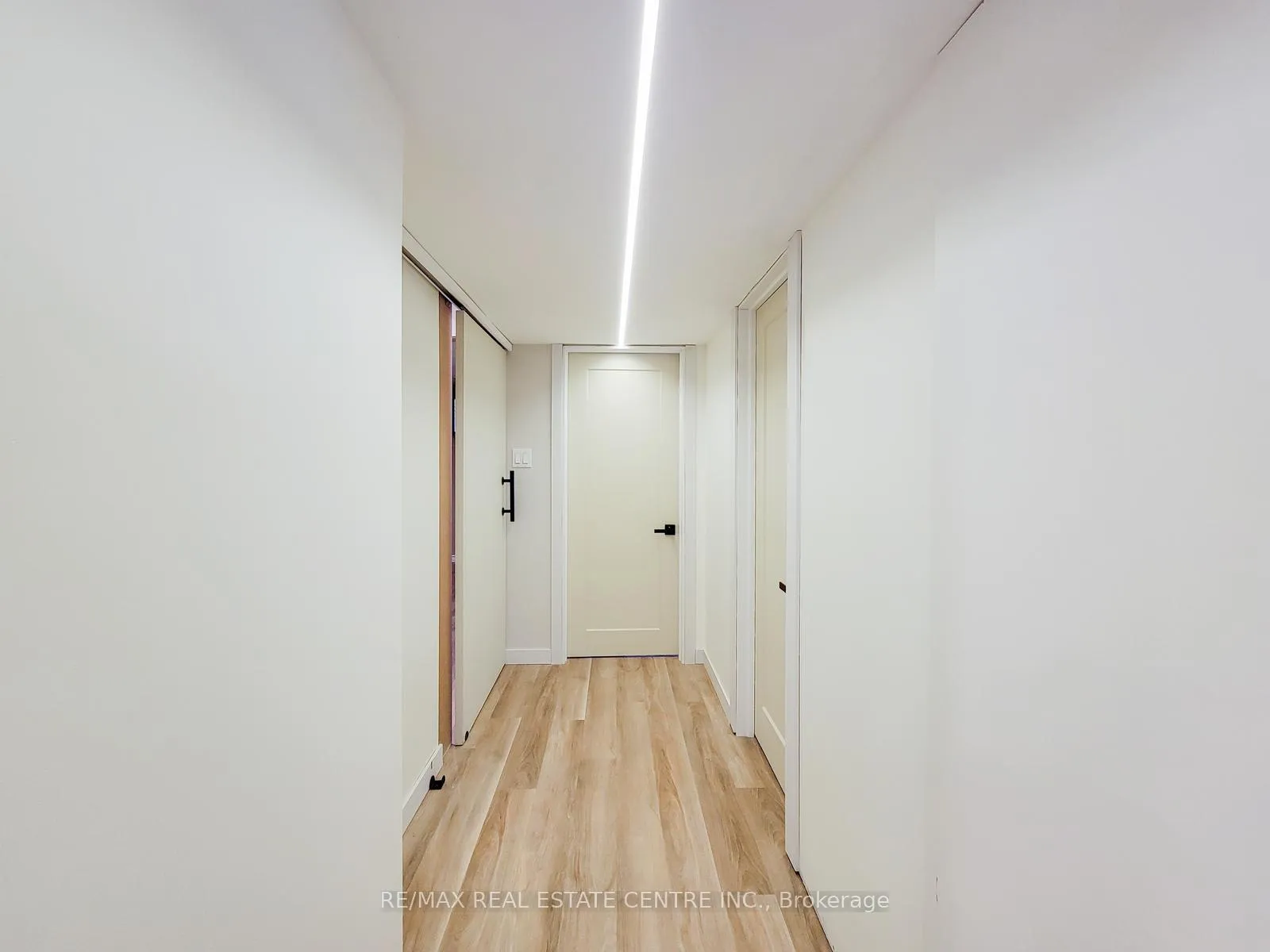 Photo 13 of 363 East 27th Street, Hamilton, Burkholme — HOMEH